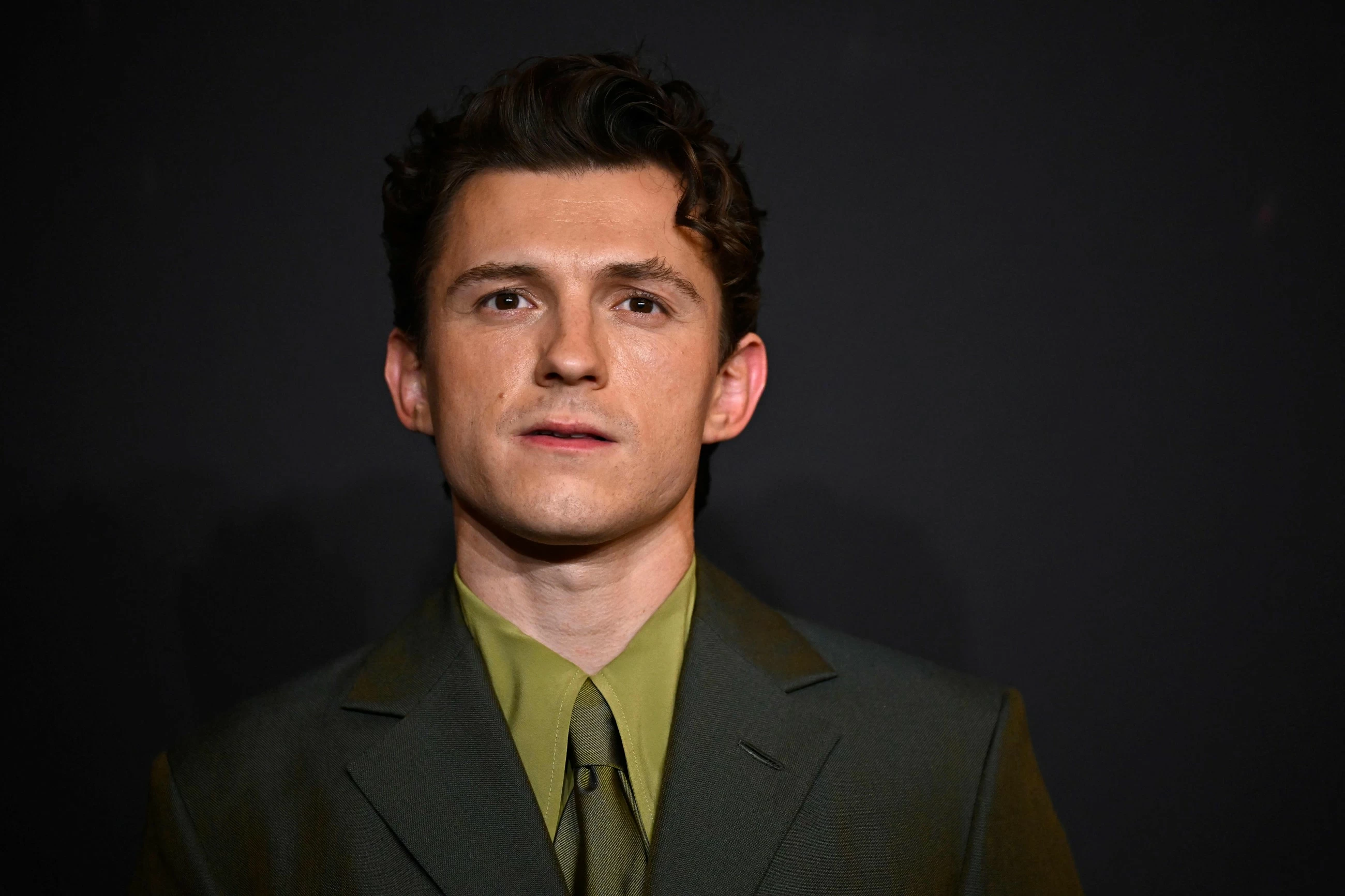 Anne Hathaway calls Tom Holland her 'dream son'