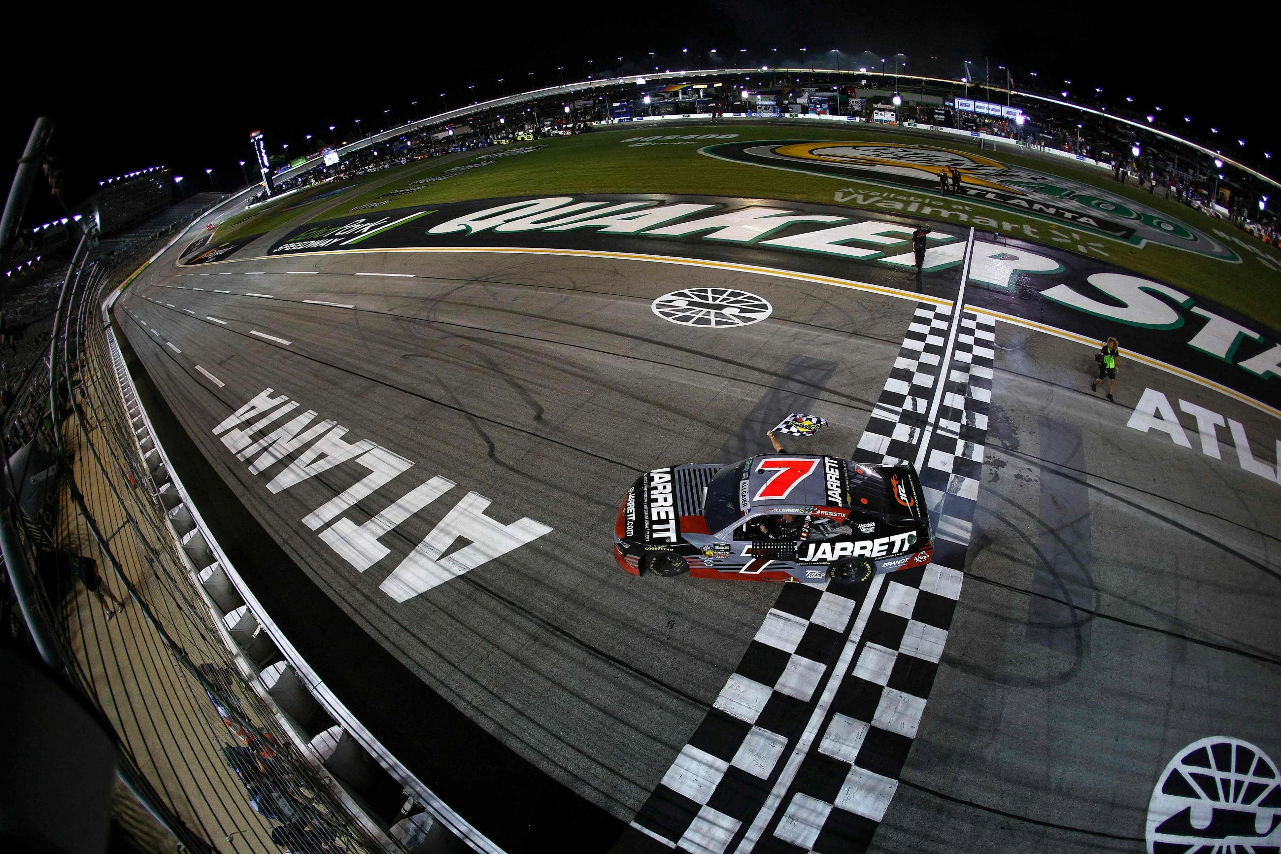 Justin Allgaier wins sixth race, clinches No. 1 Chase seed
