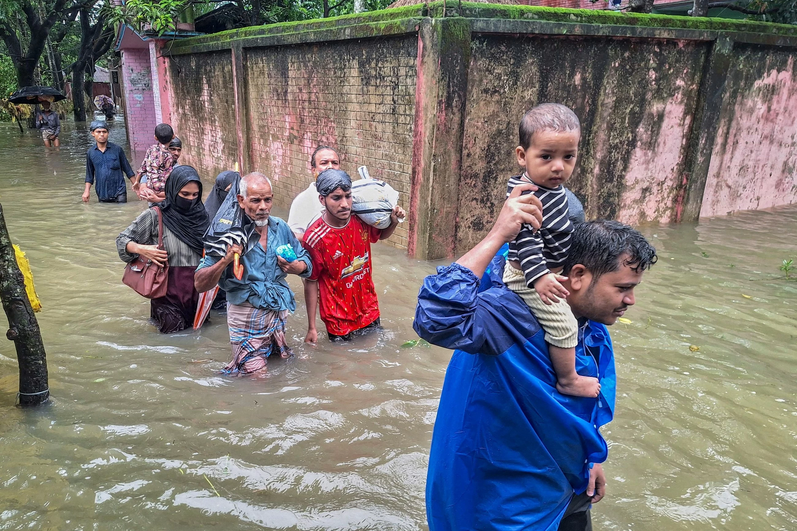 Bangladesh monsoon death toll hits 50, thousands displaced