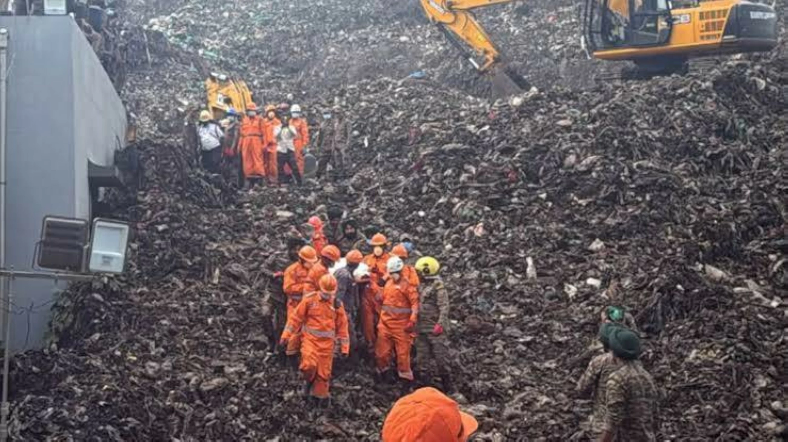 Garbage heap collapse kills 9 workers at India waste plant