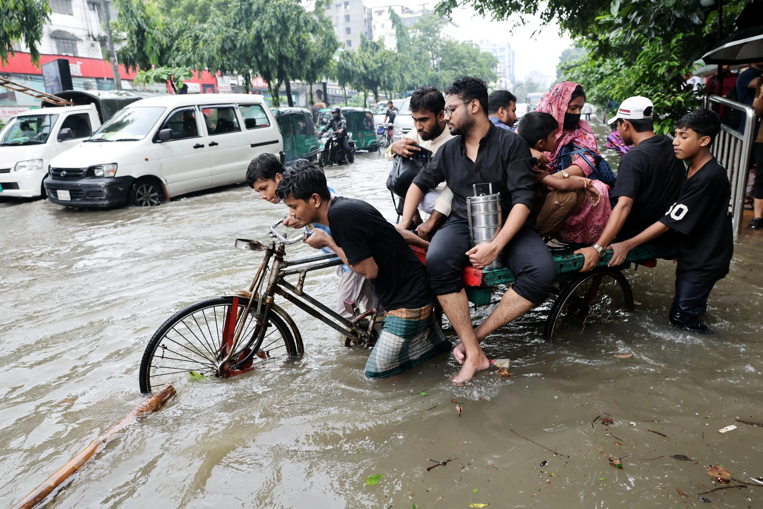 Bangladesh students demand minister quit over flood-hit exams