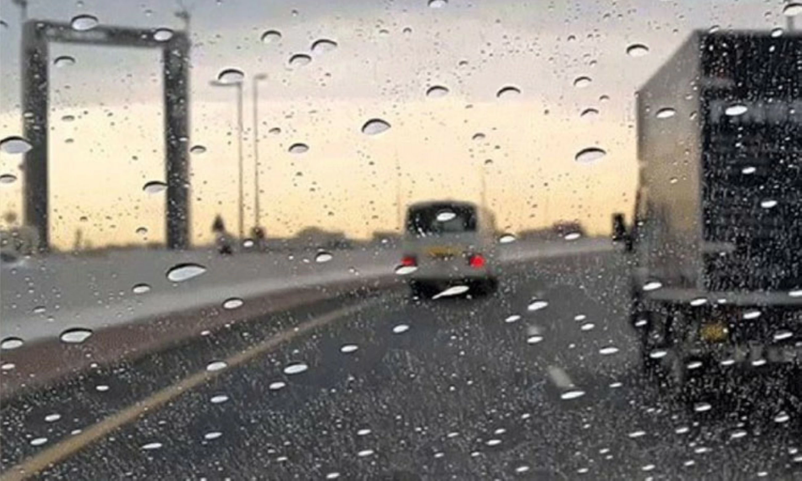 VIDEO: Rain hits parts of UAE as NCM predicts partly cloudy weather for next couple of days