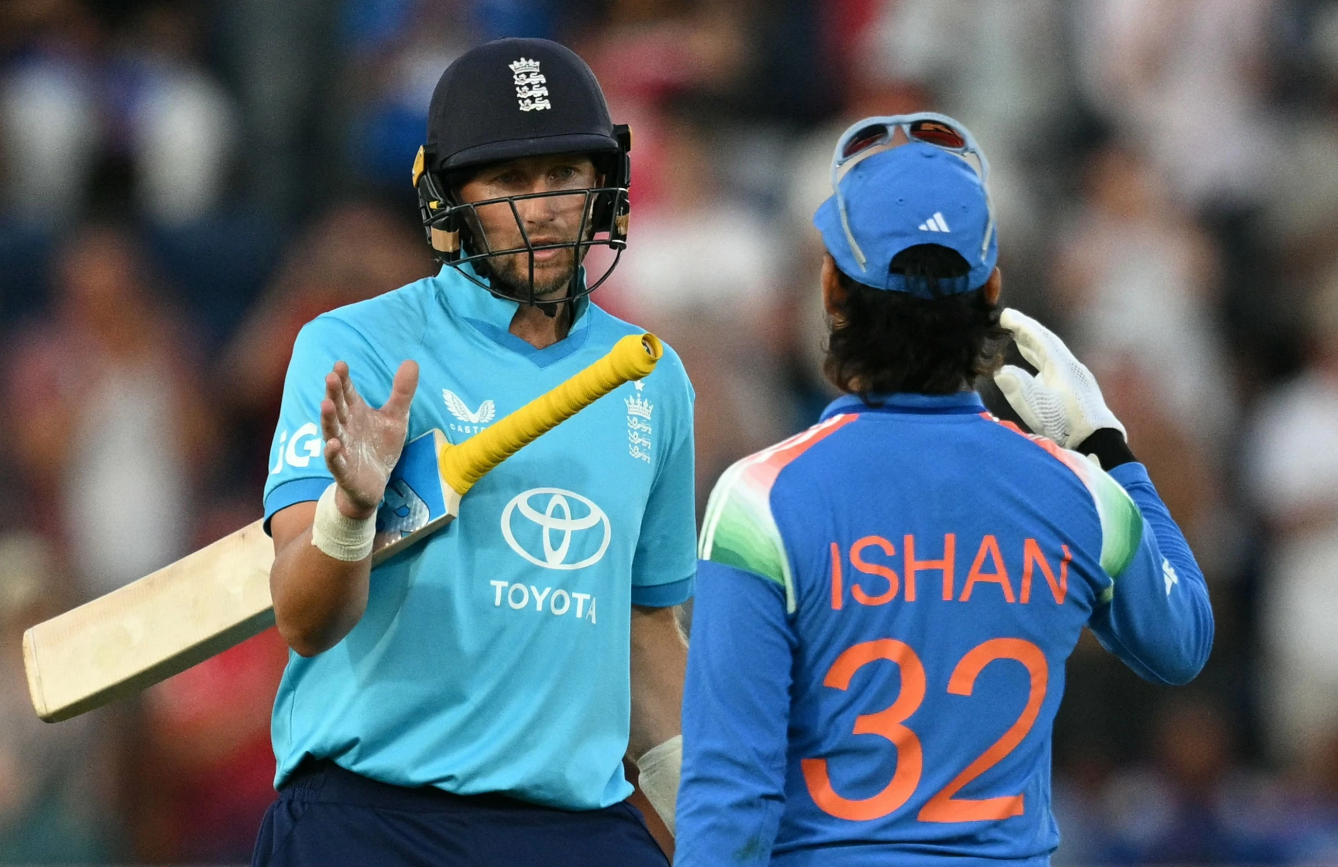 Root steers England to victory over India in second ODI with unbeaten 99