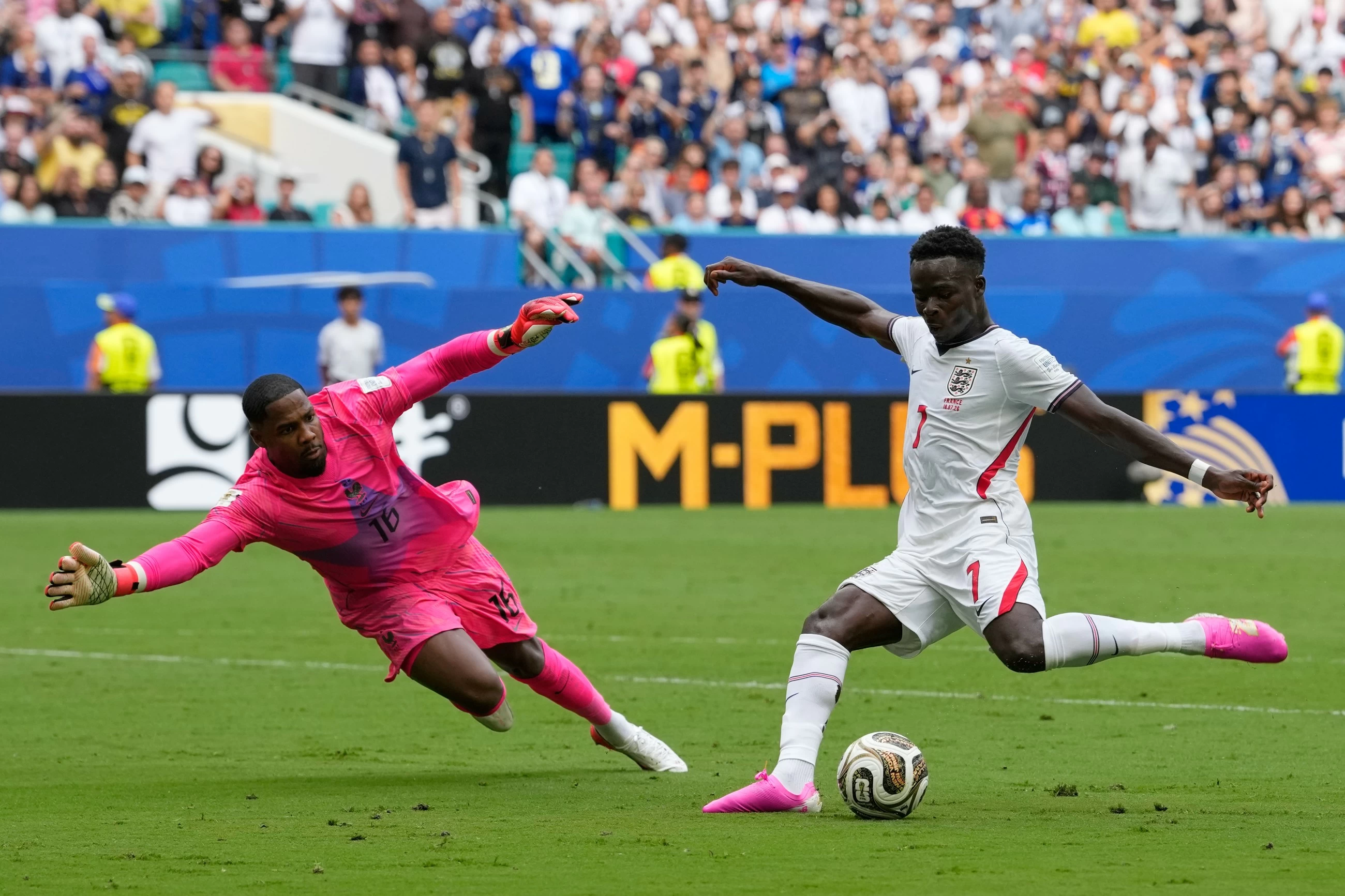 Bukayo Saka hat trick helps England top France in wild 3rd-place match