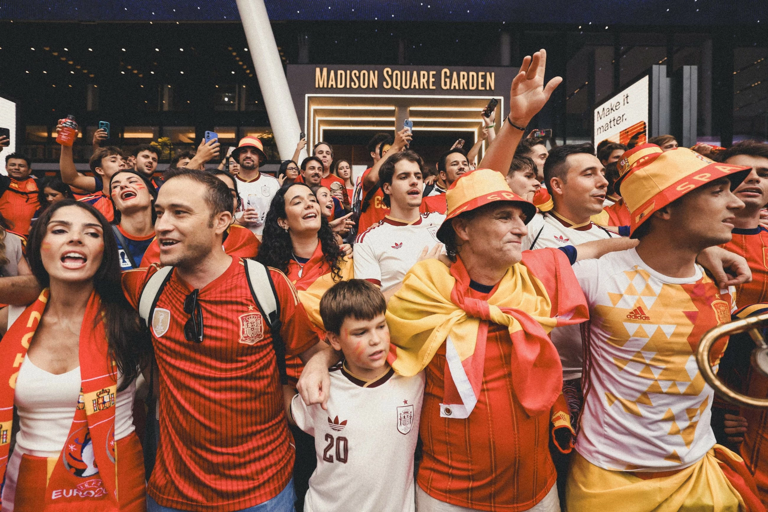 Two golden generations 'collide' as Spain face Argentina in World Cup final tonight
