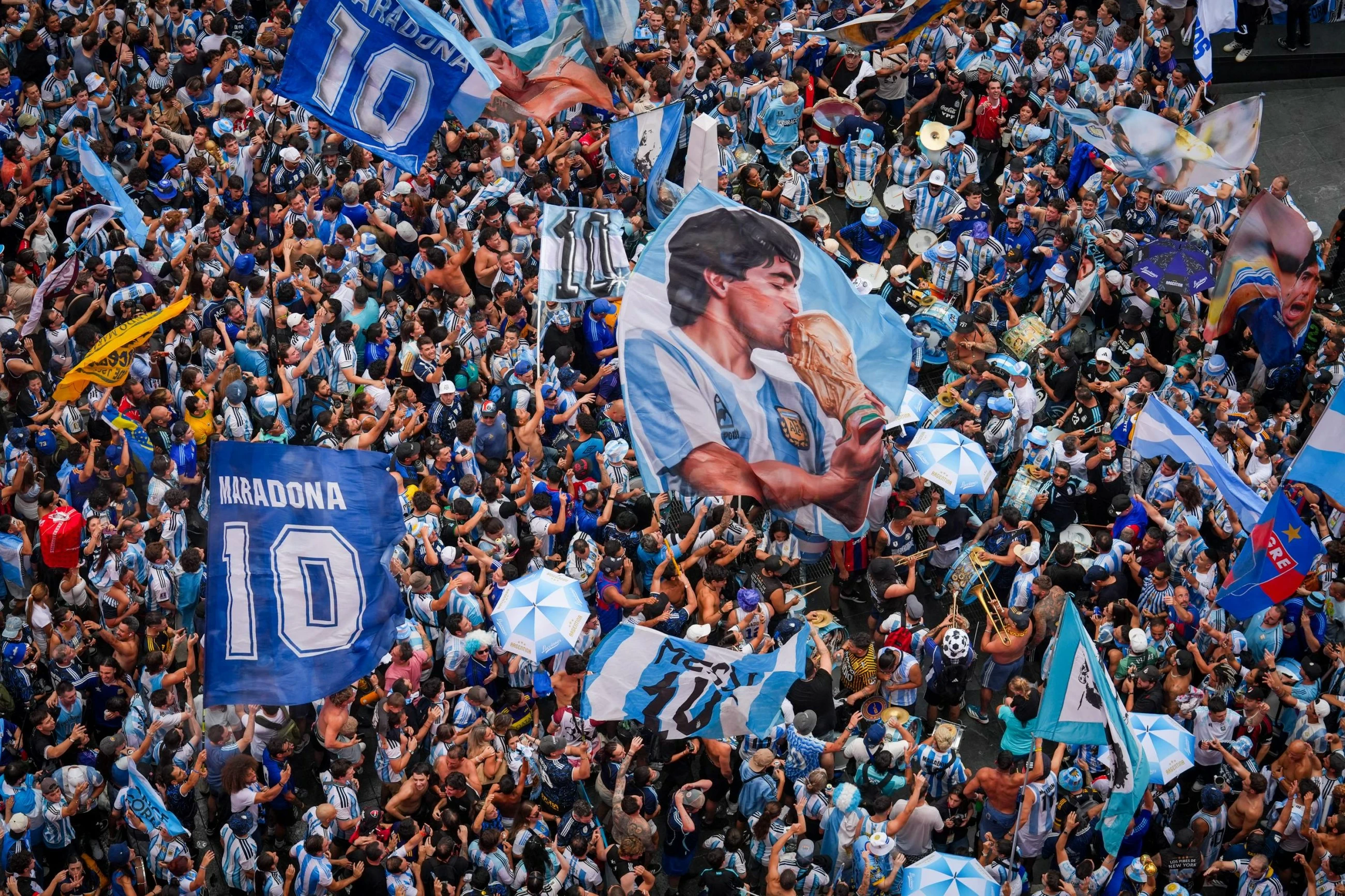 Two golden generations 'collide' as Spain face Argentina in World Cup final tonight