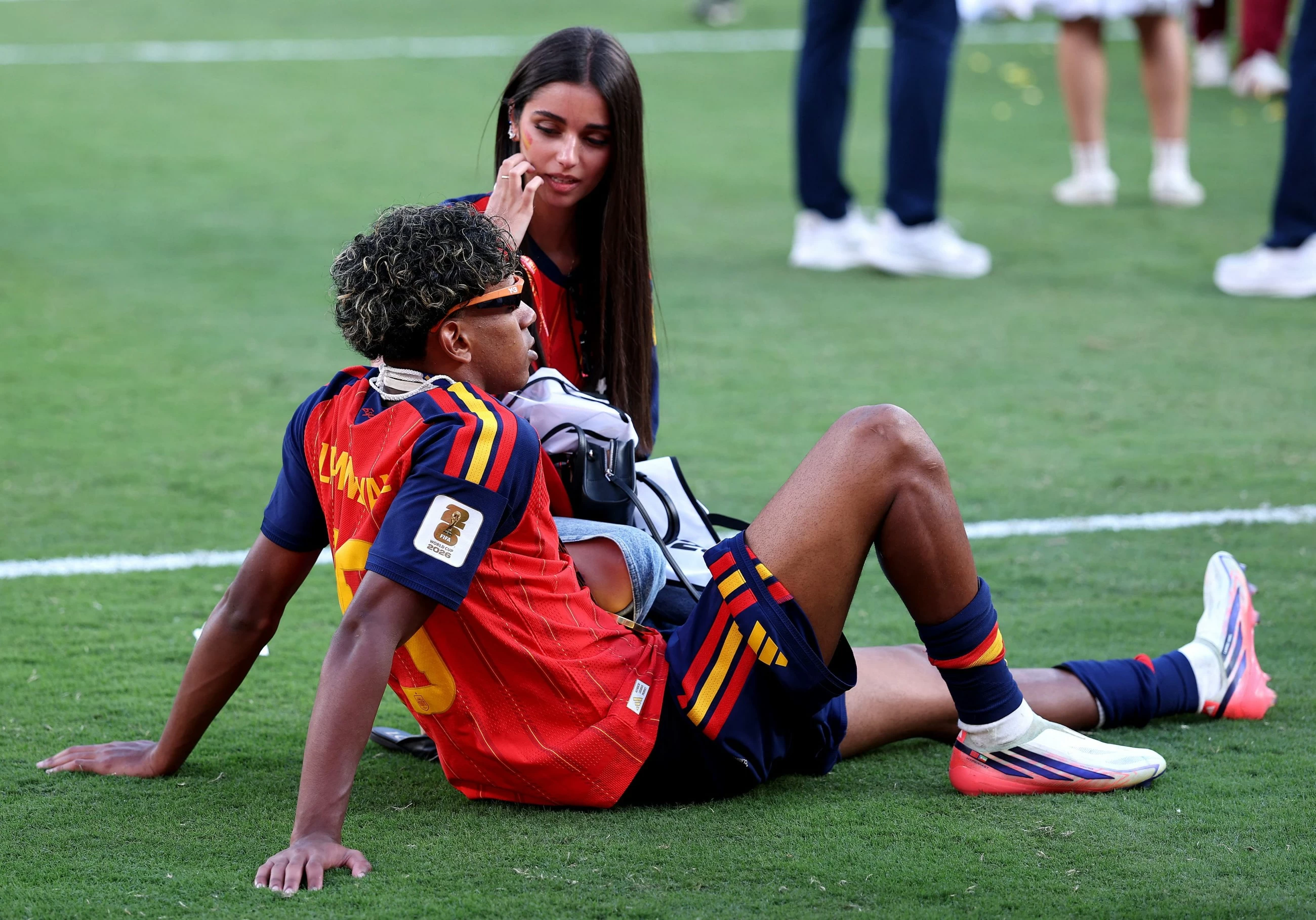 Yamal's embrace of Messi becomes defining image of Spain's World Cup triumph