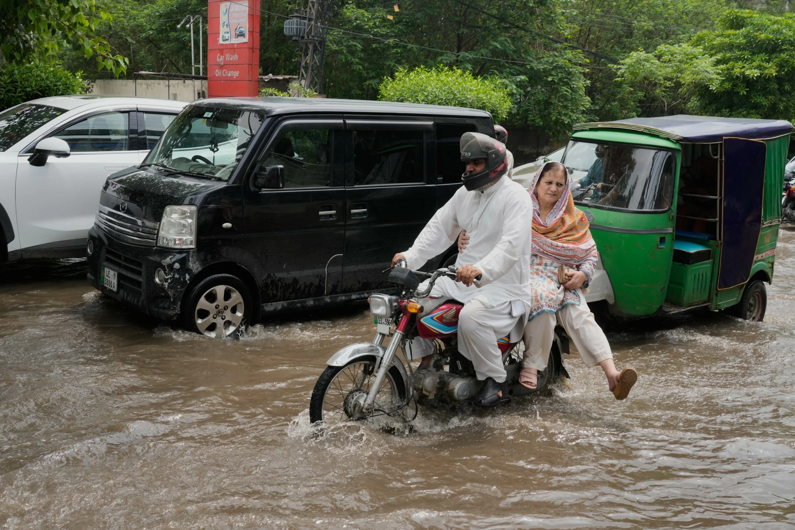Monsoon deaths cross 100 as more rain likely in Pakistan from July 29