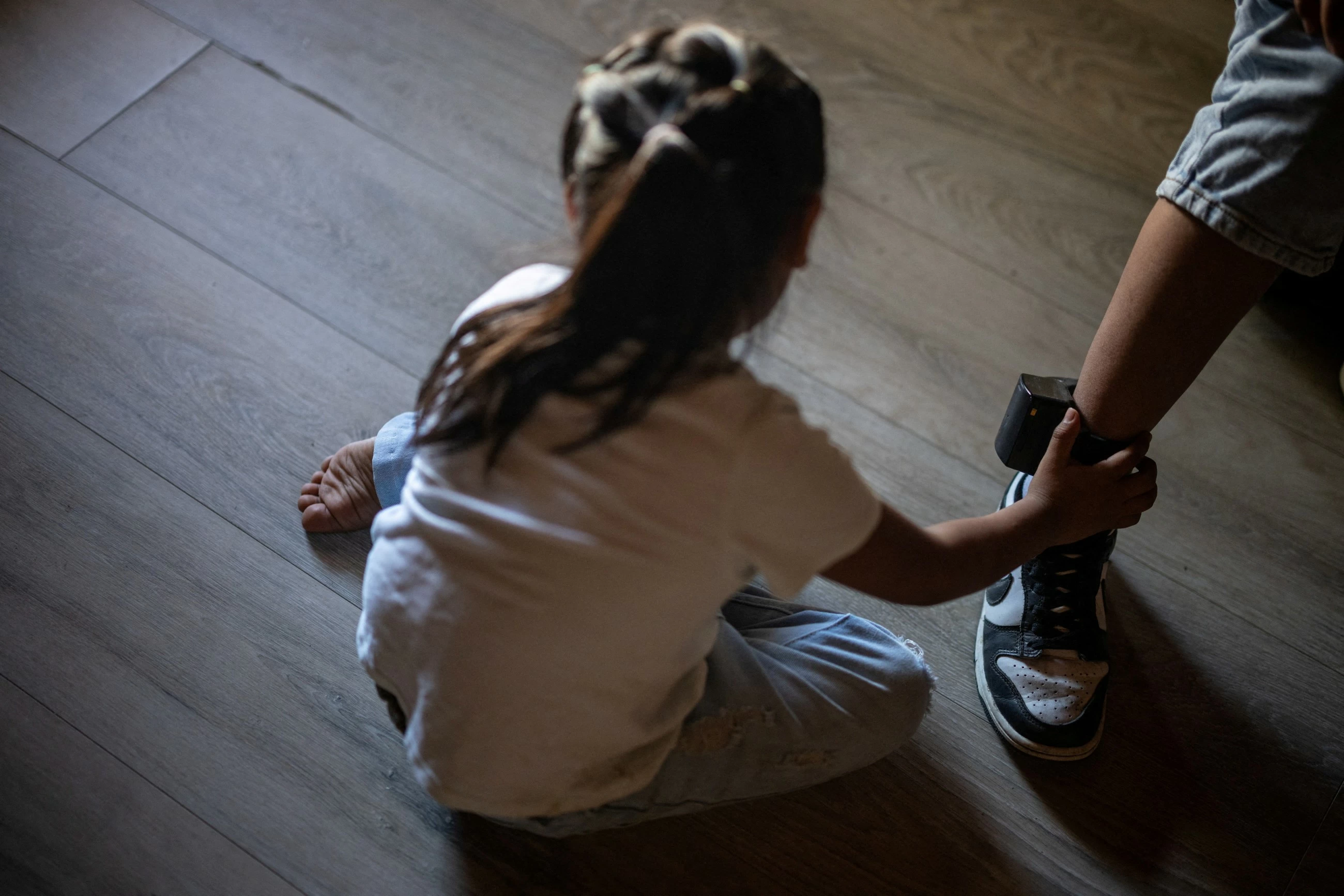 Thousands of children, sponsors arrested by ICE after tips from US child migrant agency 