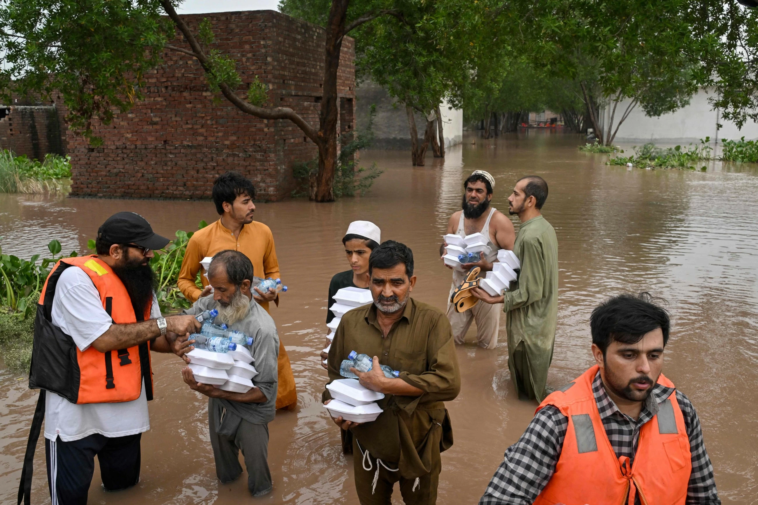 Monsoon rain triggers house collapse in Pakistan's Lahore city, killing 9 family members