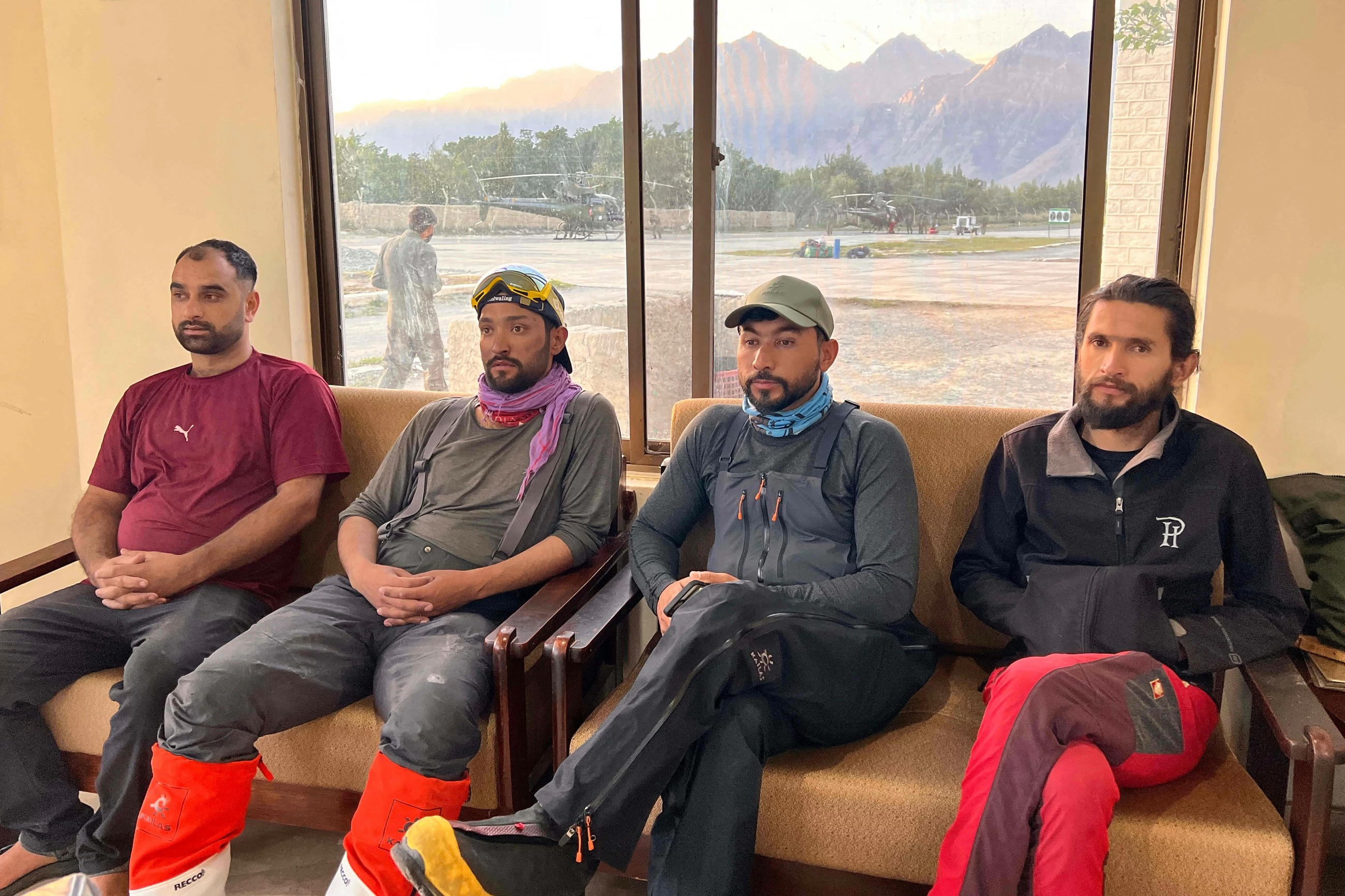 4 dead, 6 missing after avalanche rocks Pakistan's Broad Peak, Omani among climbers