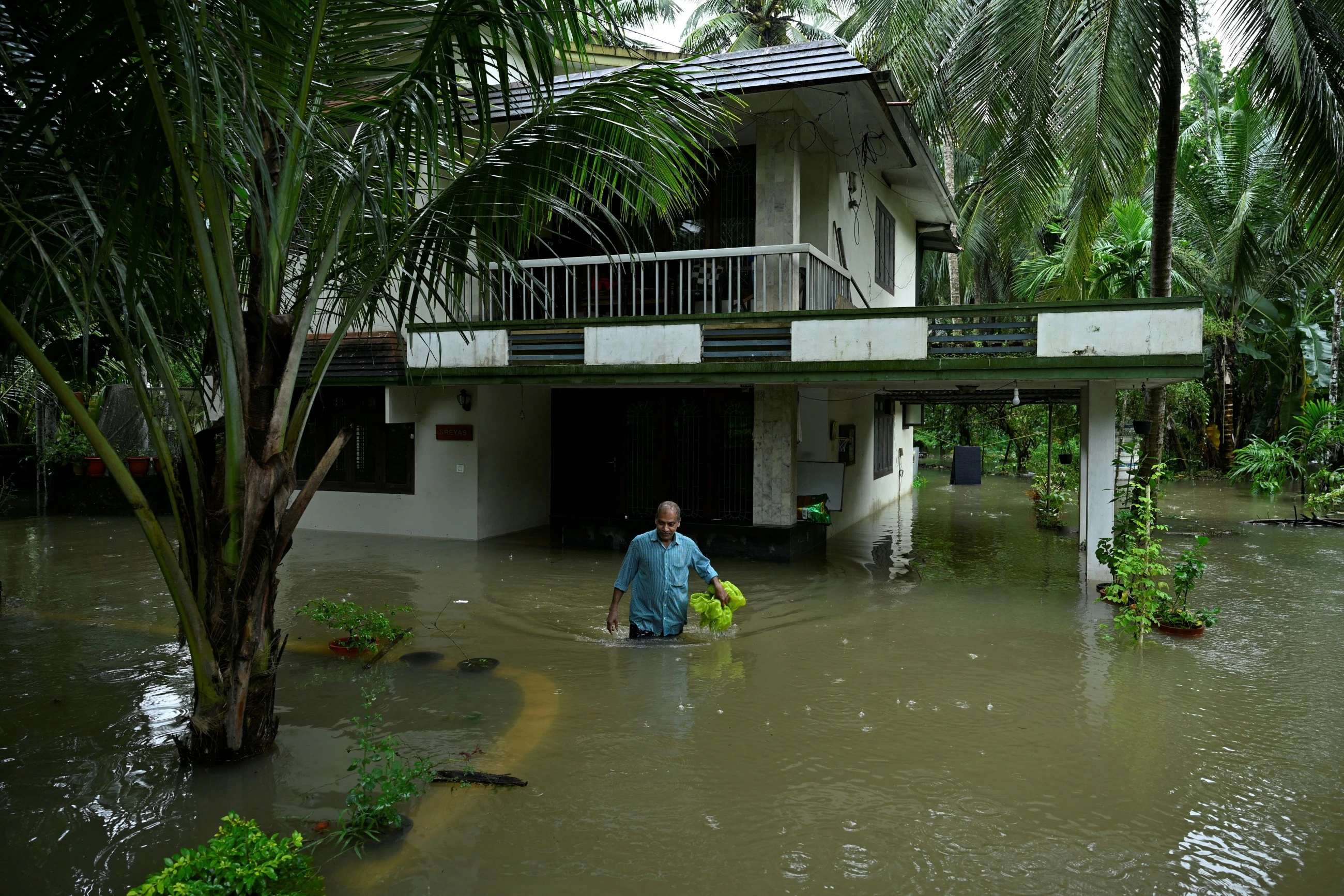 Kerala floods death toll rises to 15; CM announces compensation for victims' families
