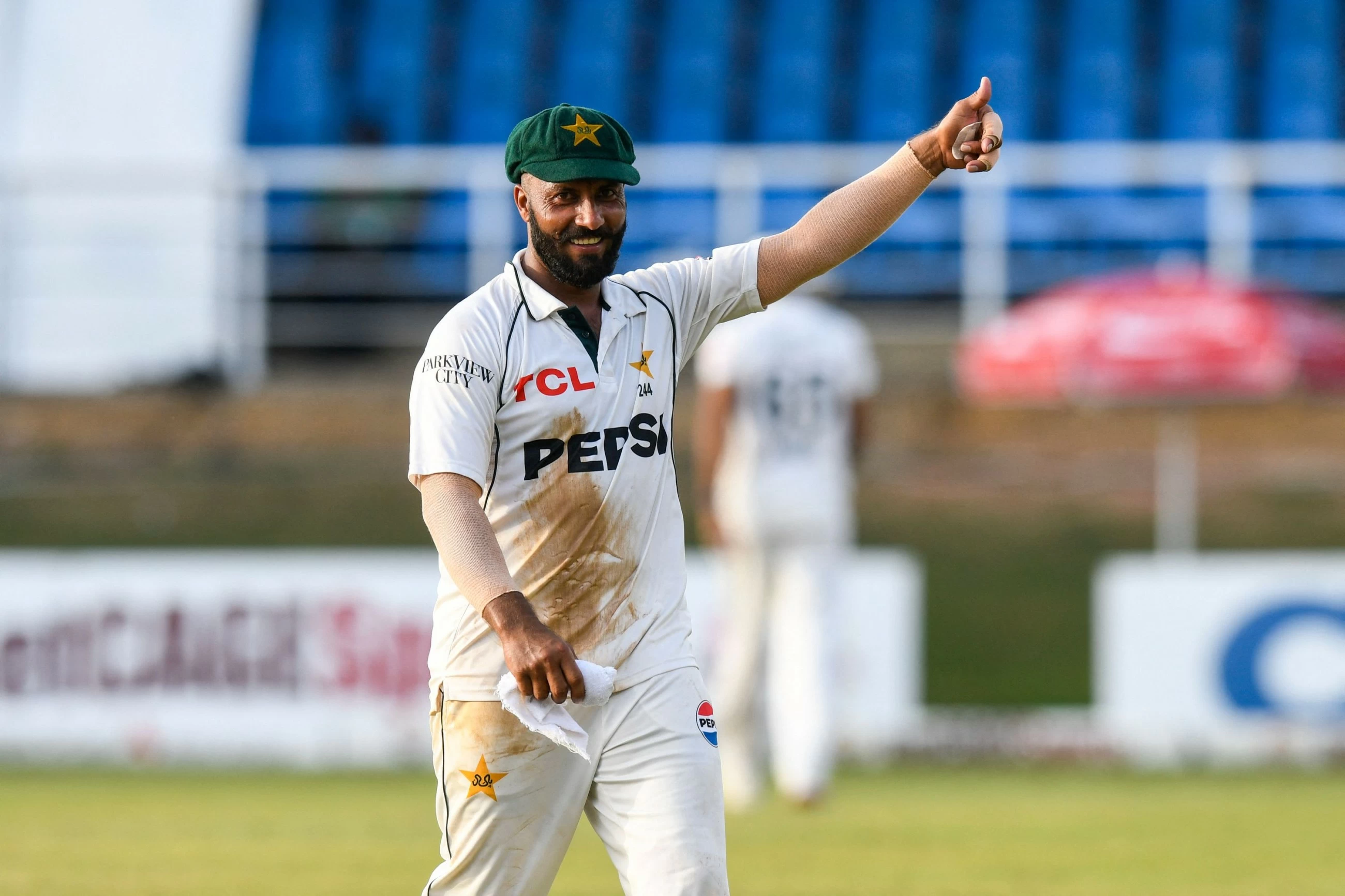 Pakistan beat West Indies by eight wickets in 2nd Test to level series 1-1