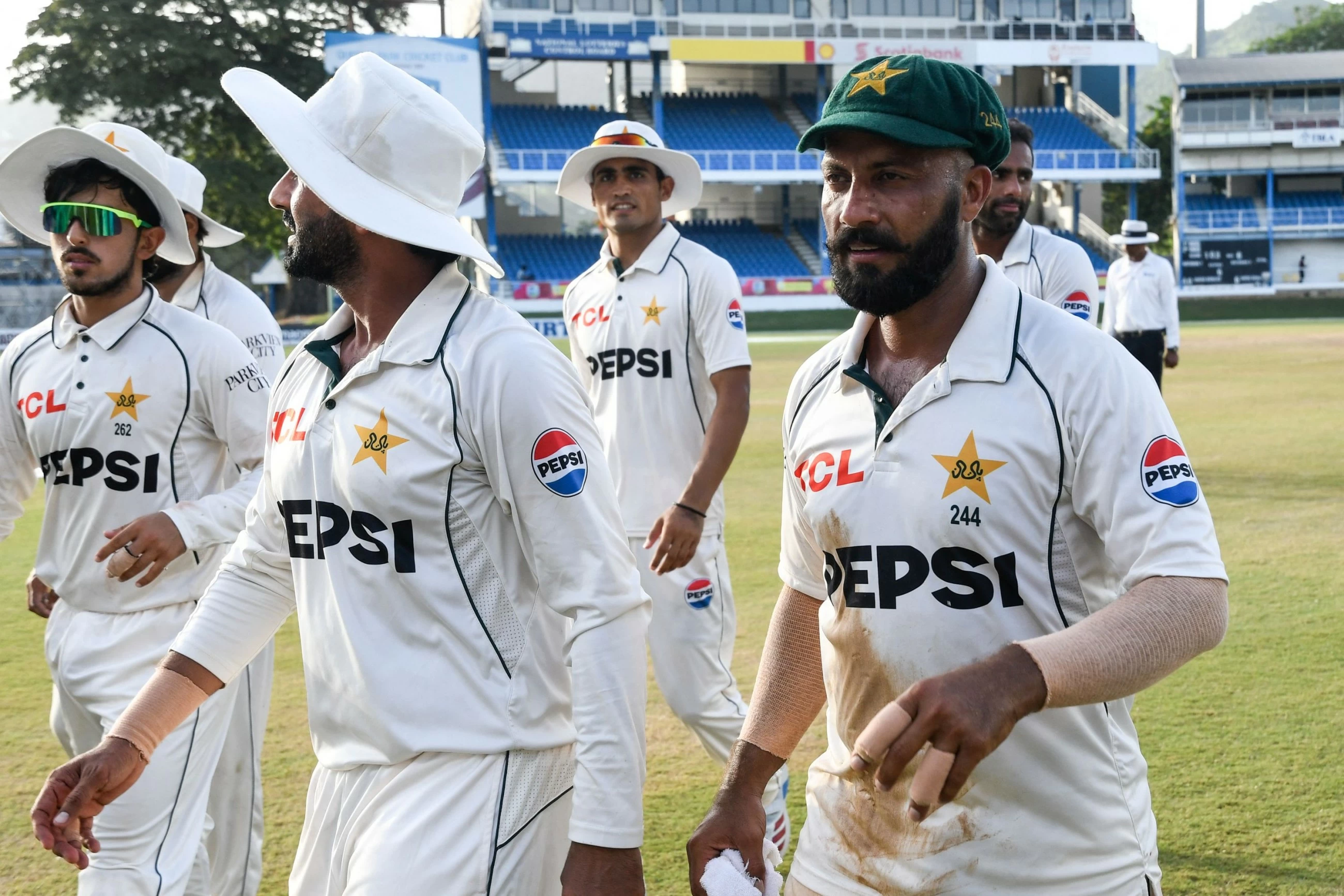 Pakistan beat West Indies by eight wickets in 2nd Test to level series 1-1