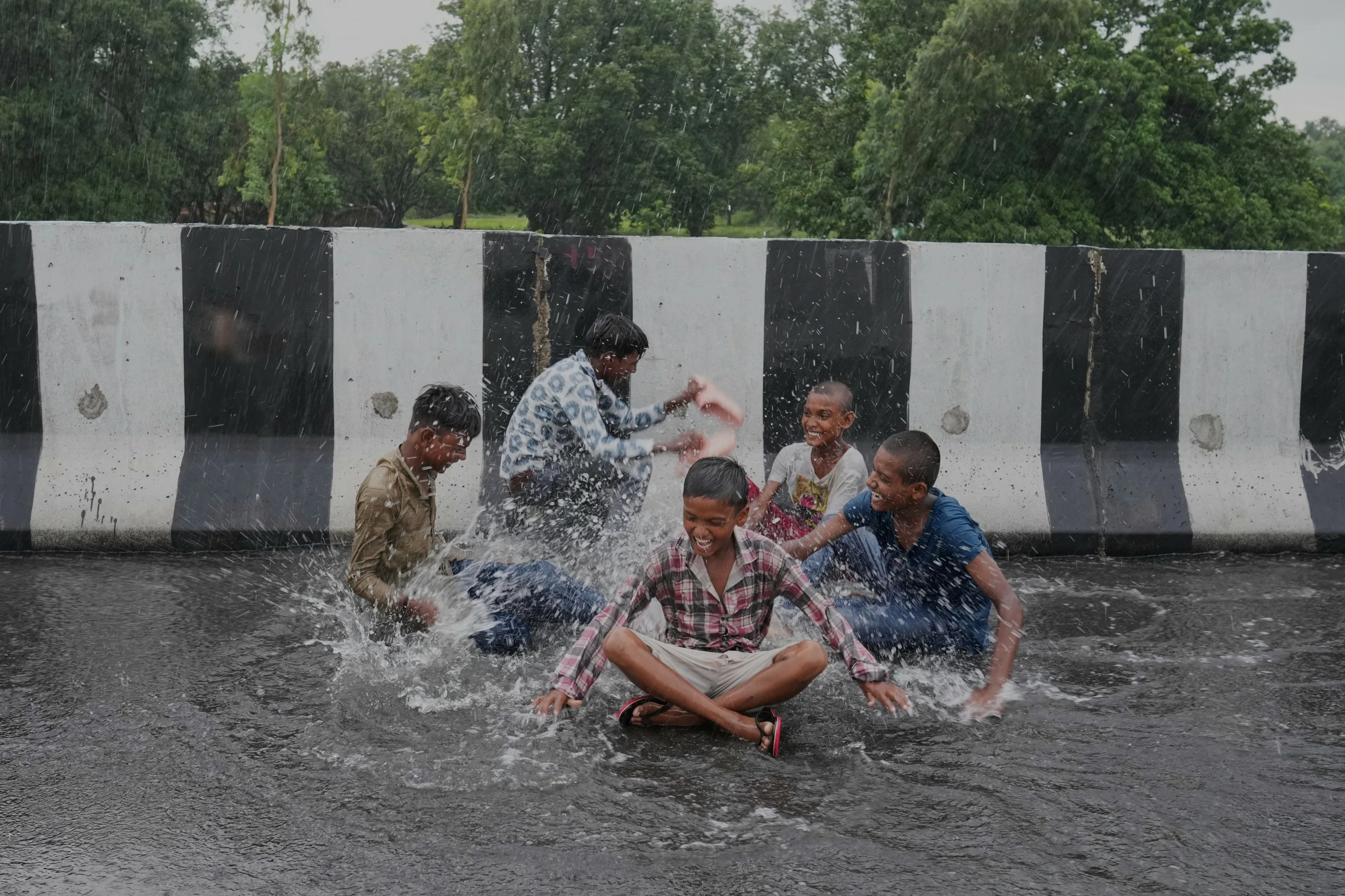 India monsoon floods, landslides kill over 100 since July: Officials