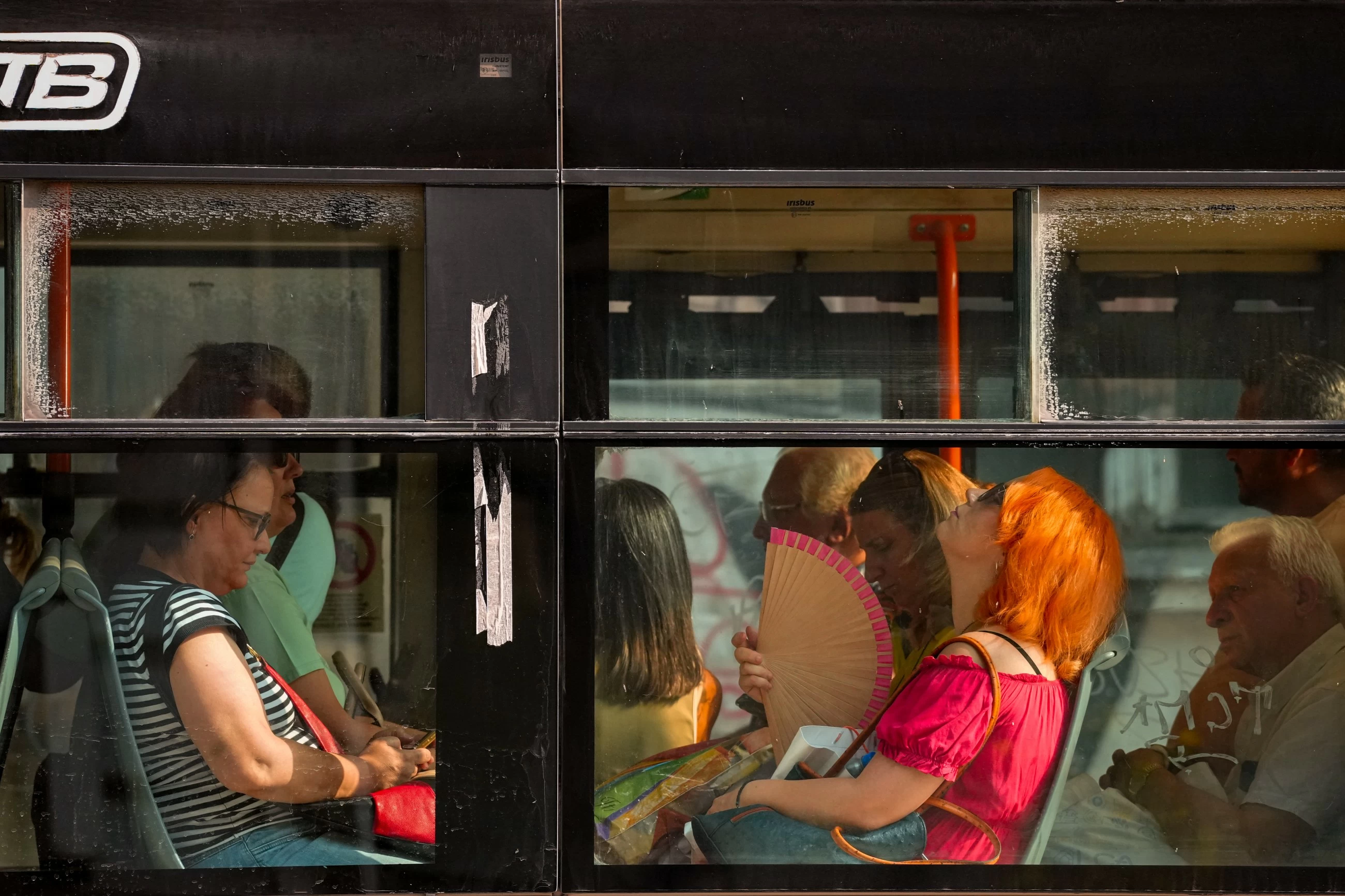 Europe heatwave &ndash; Italian cities on red alert; lights turned off at key landmarks in Hungary and Romania
