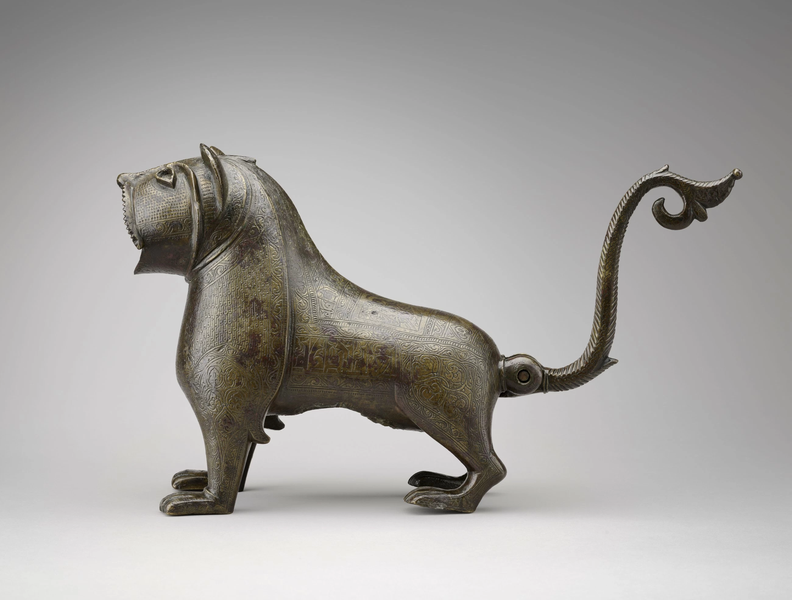 Voyage across Atlantic: Masterpieces of Islamic Art from Louvre at Smithsonian
