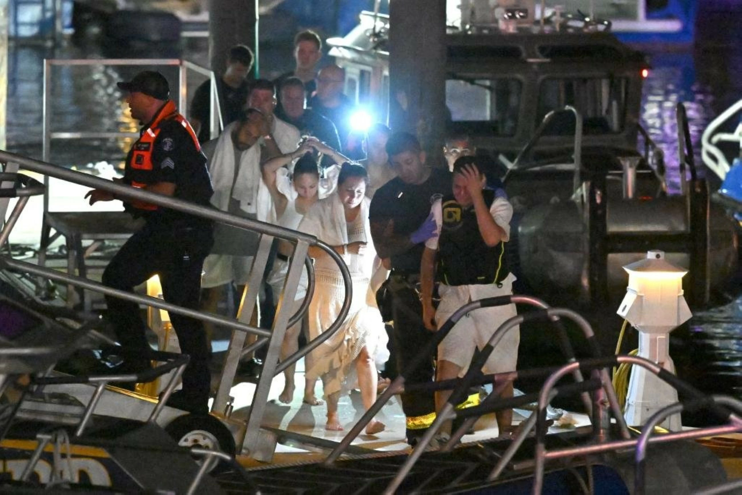 Speedboat capsizes in New York Harbour, woman and baby girl die