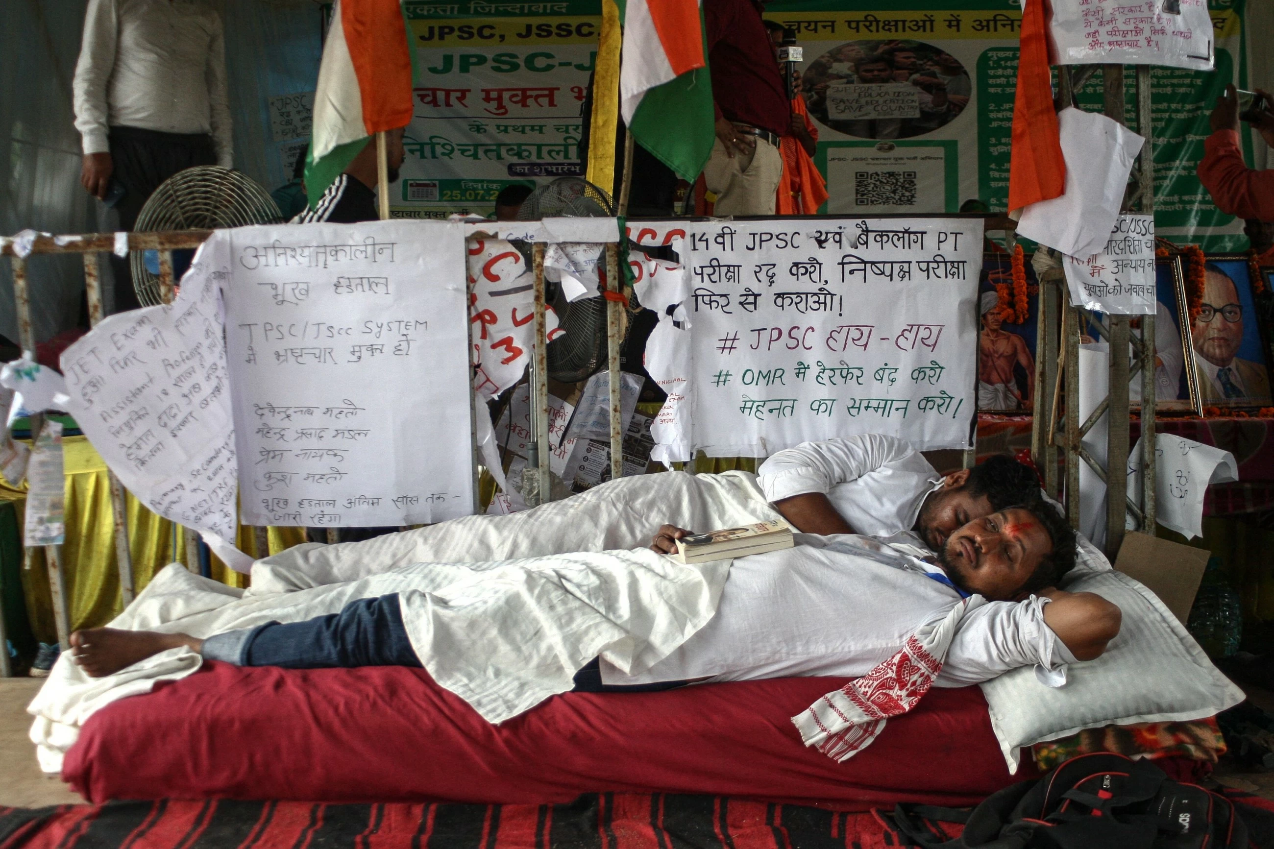 Thousands of youth march on legislature in India to protest alleged job exams wrongdoing