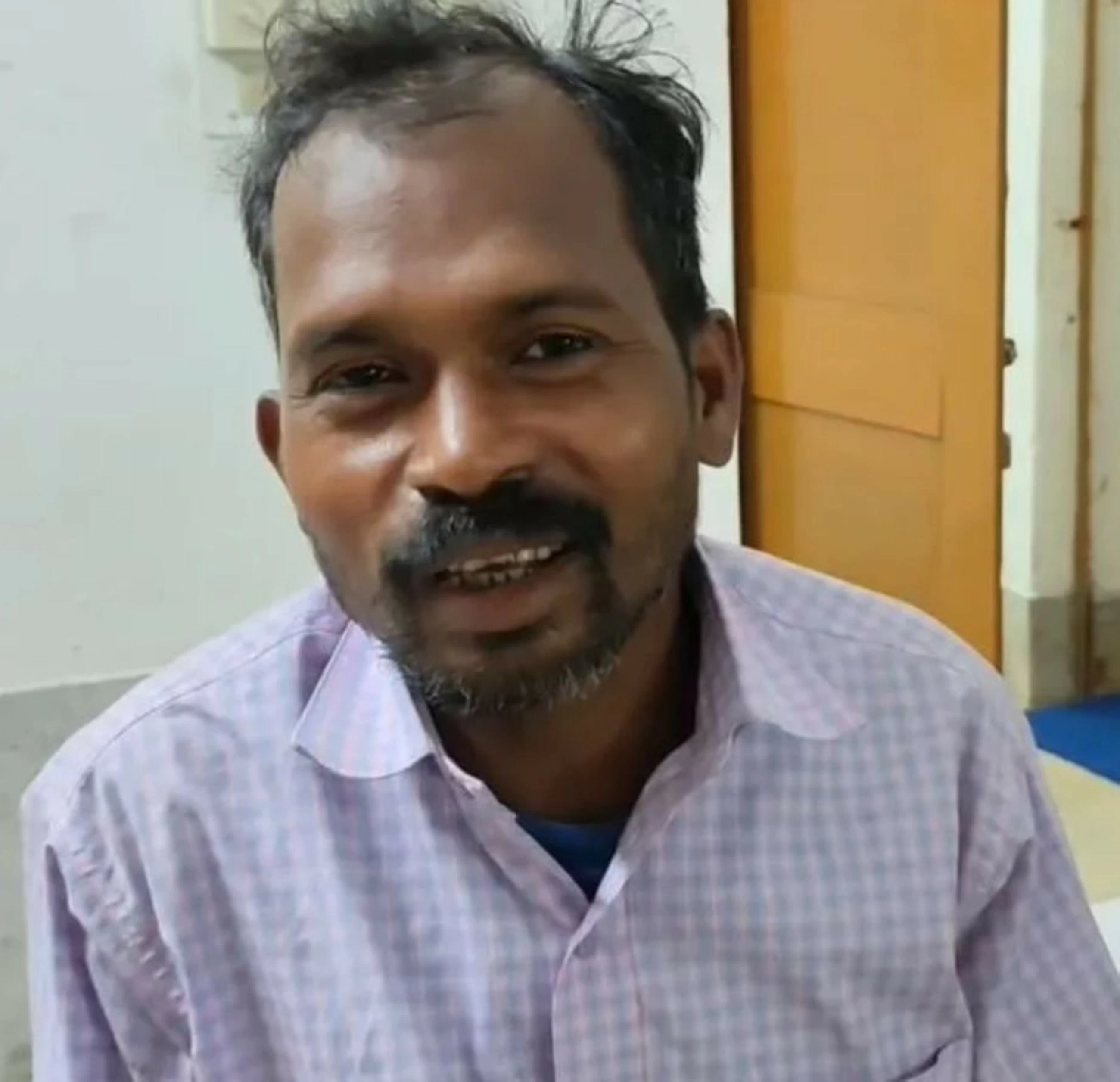 Man bites cobra to death after accidentally stepping on it in India