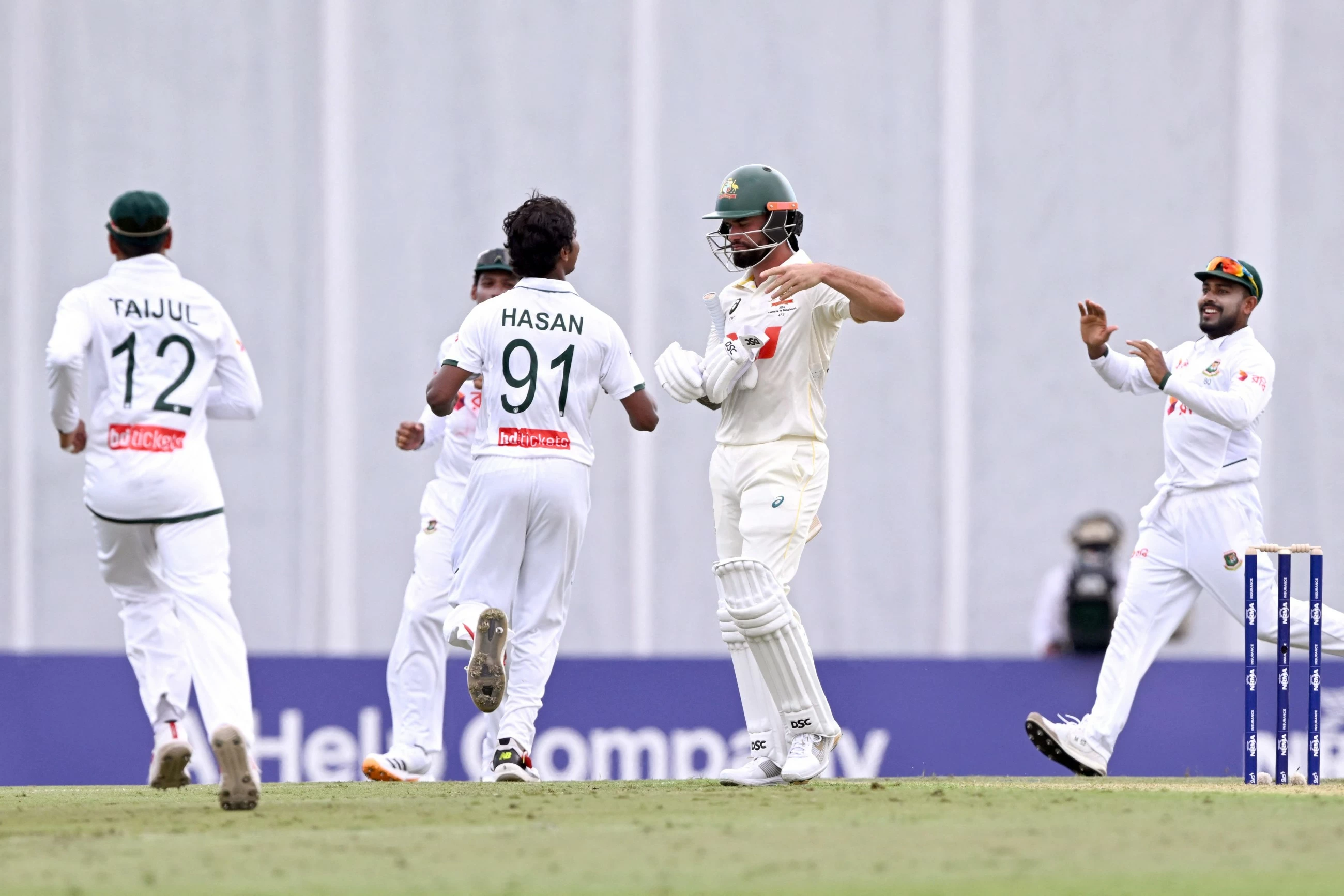 Hasan takes 6-55 as Bangladesh bundle out Australia for 198