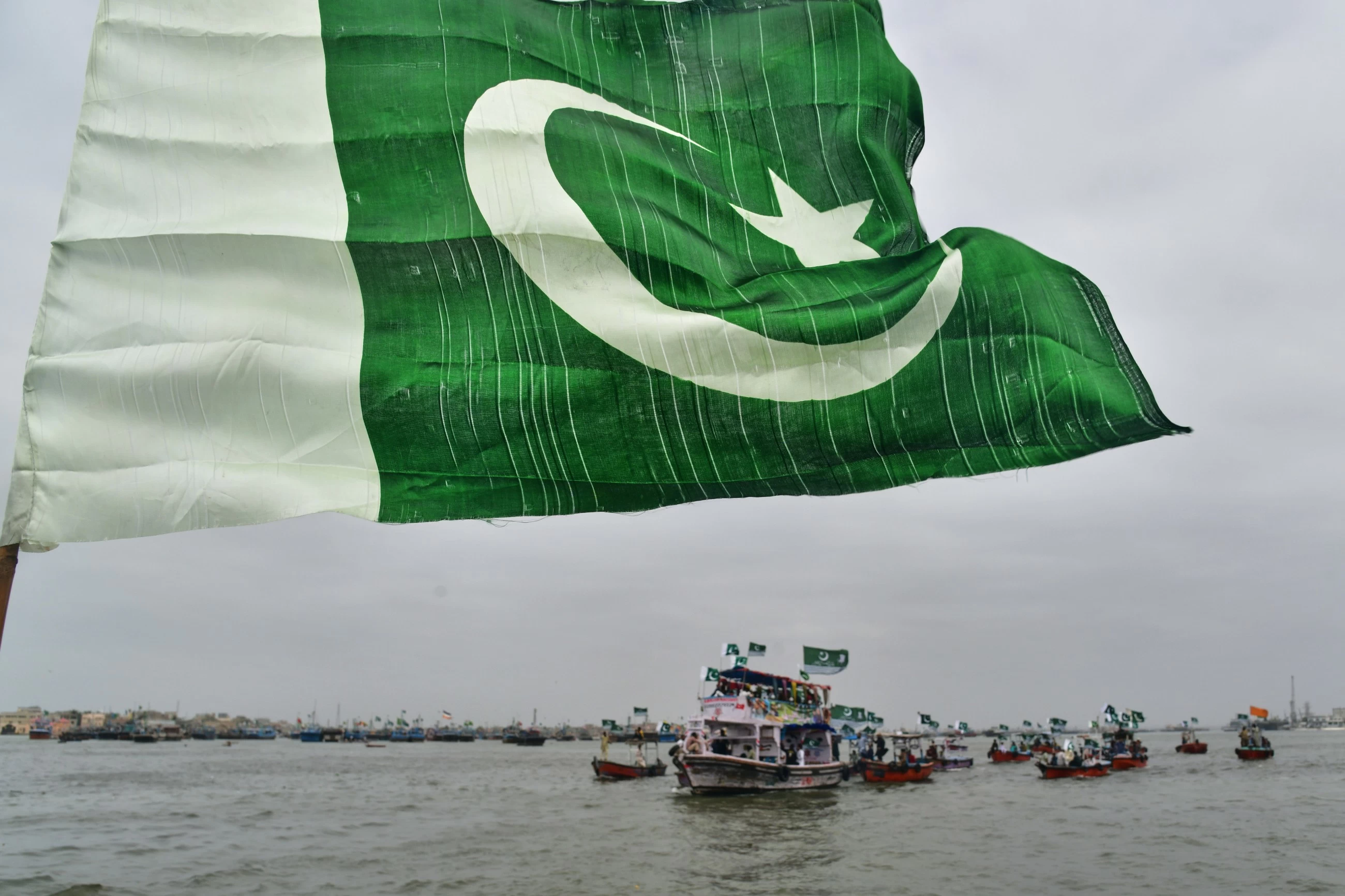 Pakistan marks Independence Day; envoys praise UAE relations