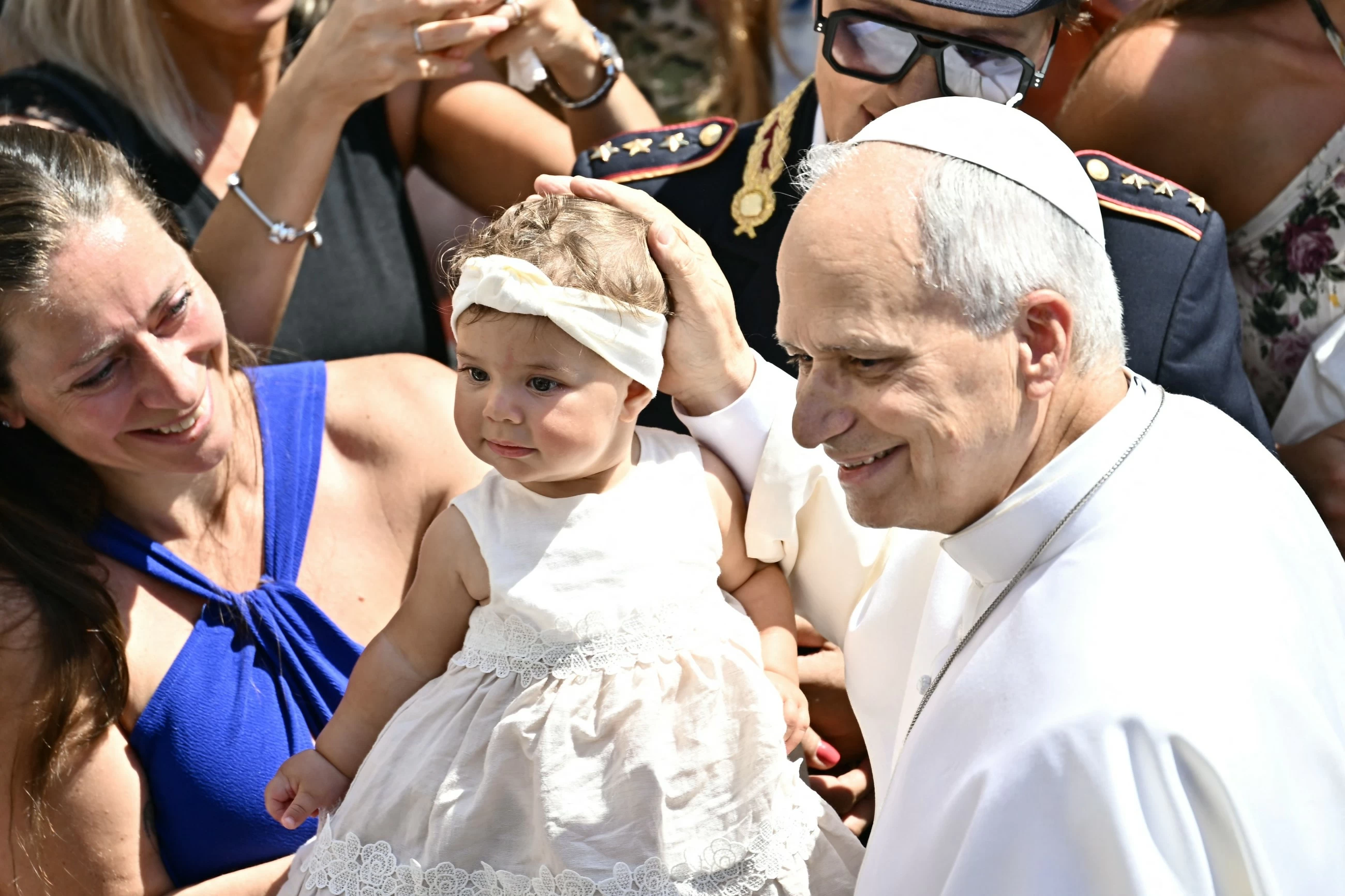 Pope calls for an end to West Bank violence against Palestinians