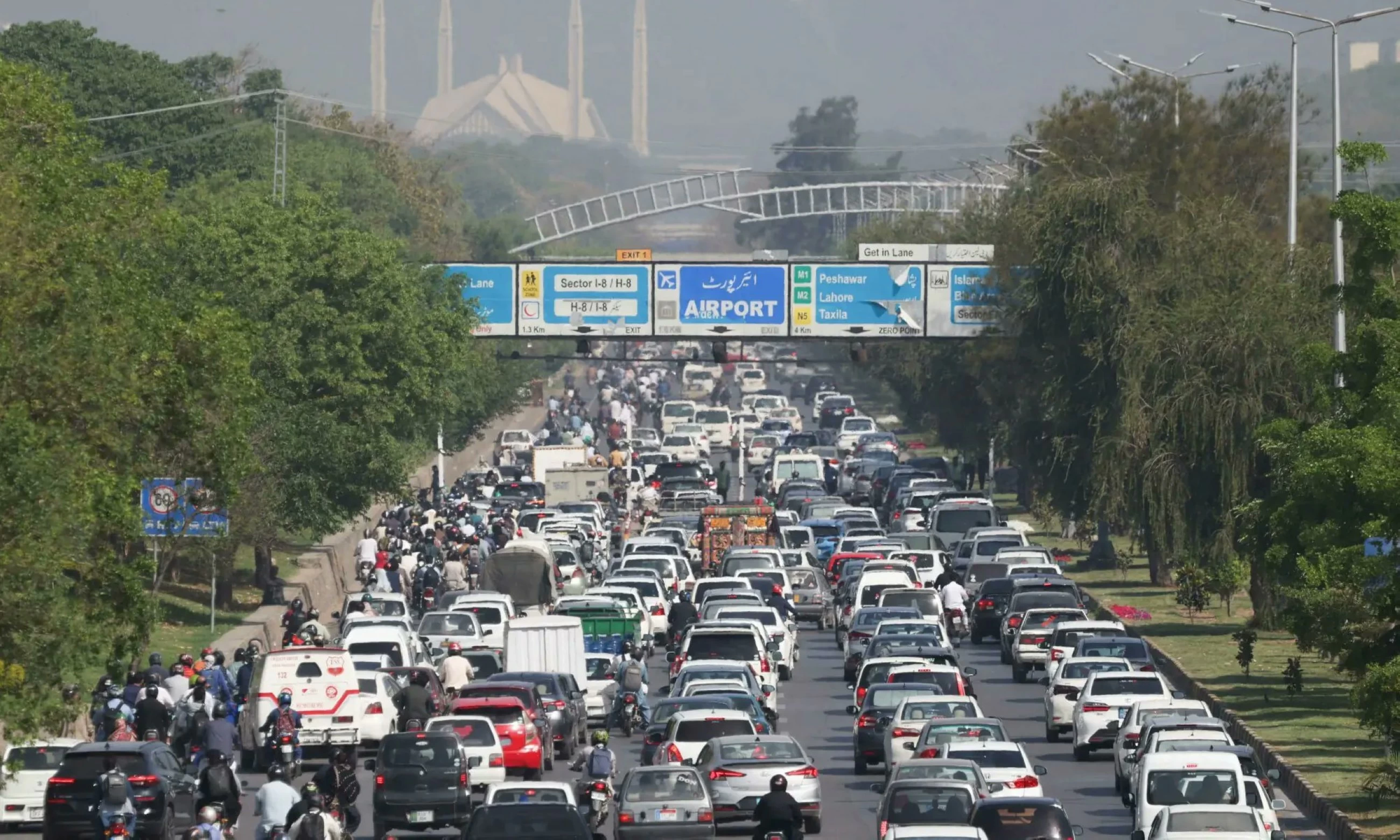 Pakistan abolishes used car imports through 'Personal Baggage Scheme'