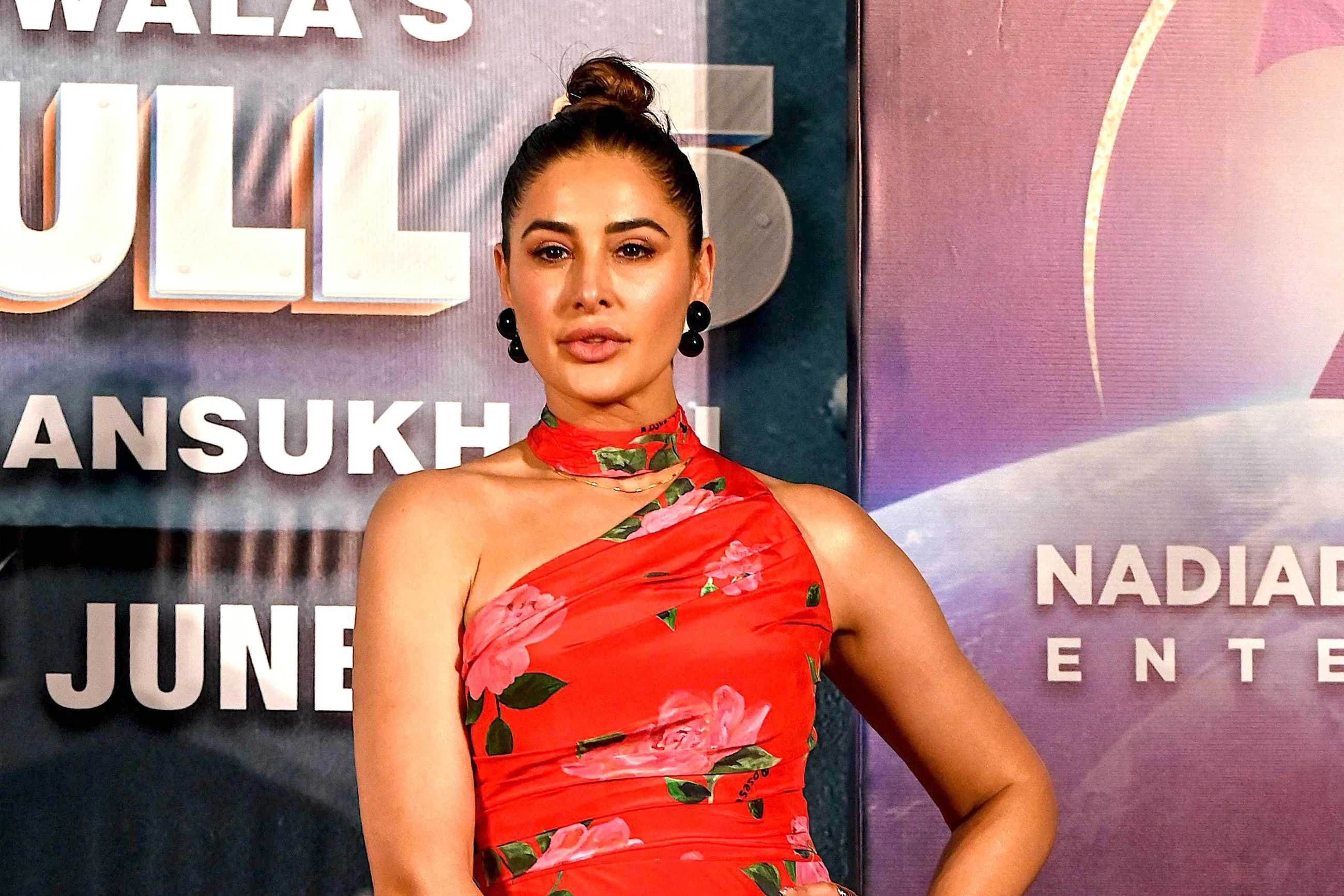 Nargis shares message on self-love, urges women to prioritise themselves
