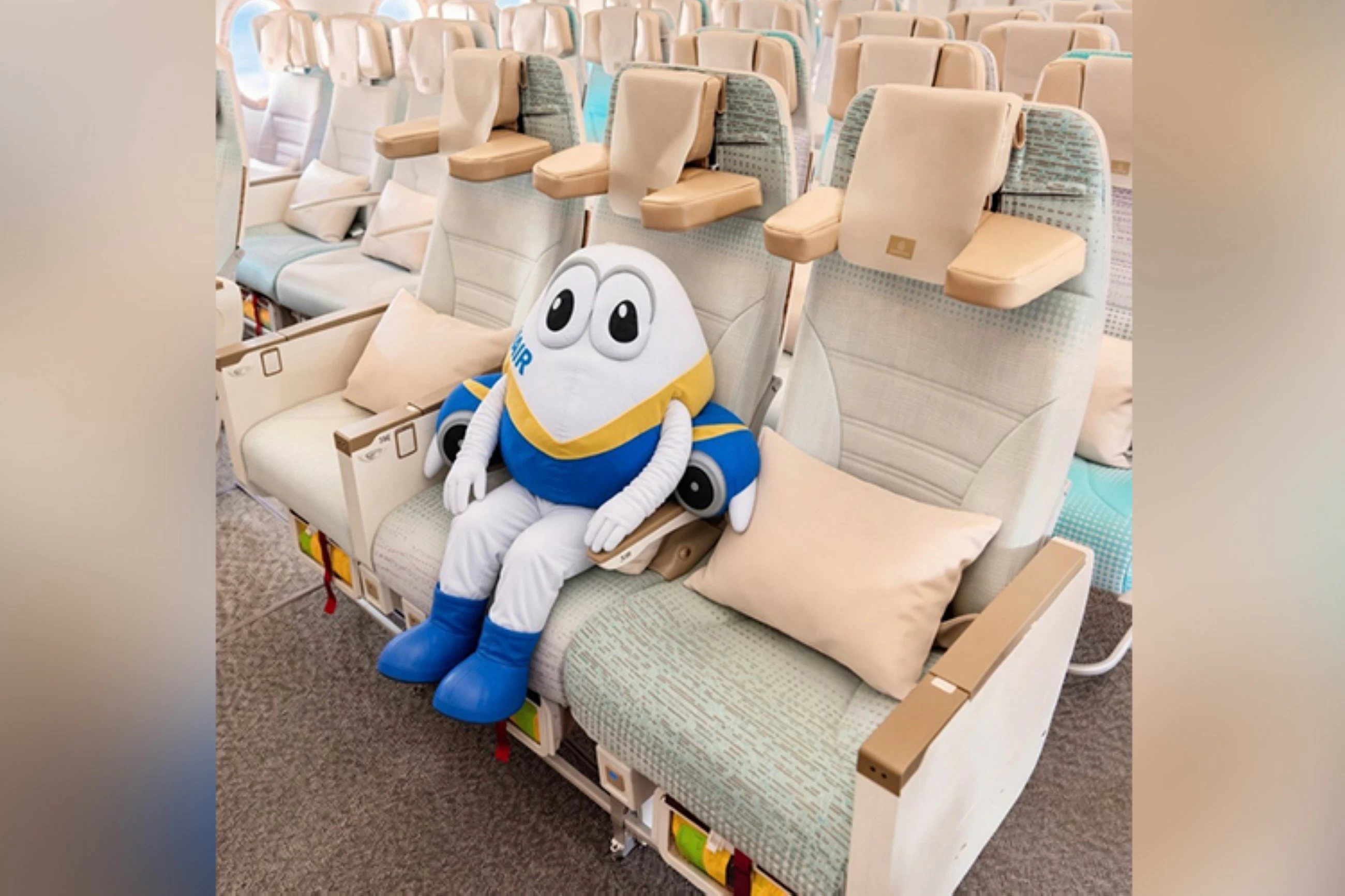 Emirates hits back at Ryanair with cheeky legroom reply