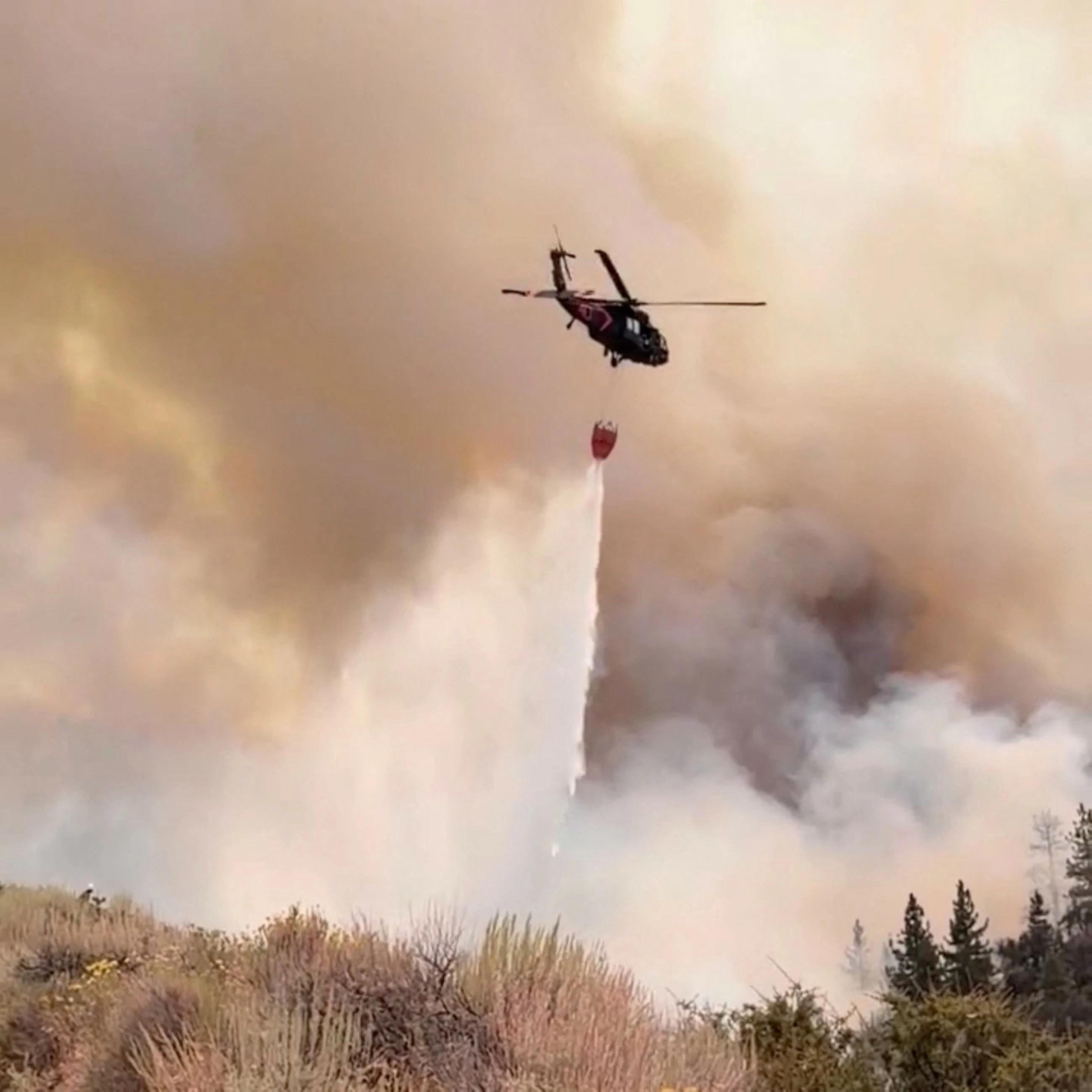 Tens of thousands ordered to evacuate in Nevada as wildfire nears Reno in western US