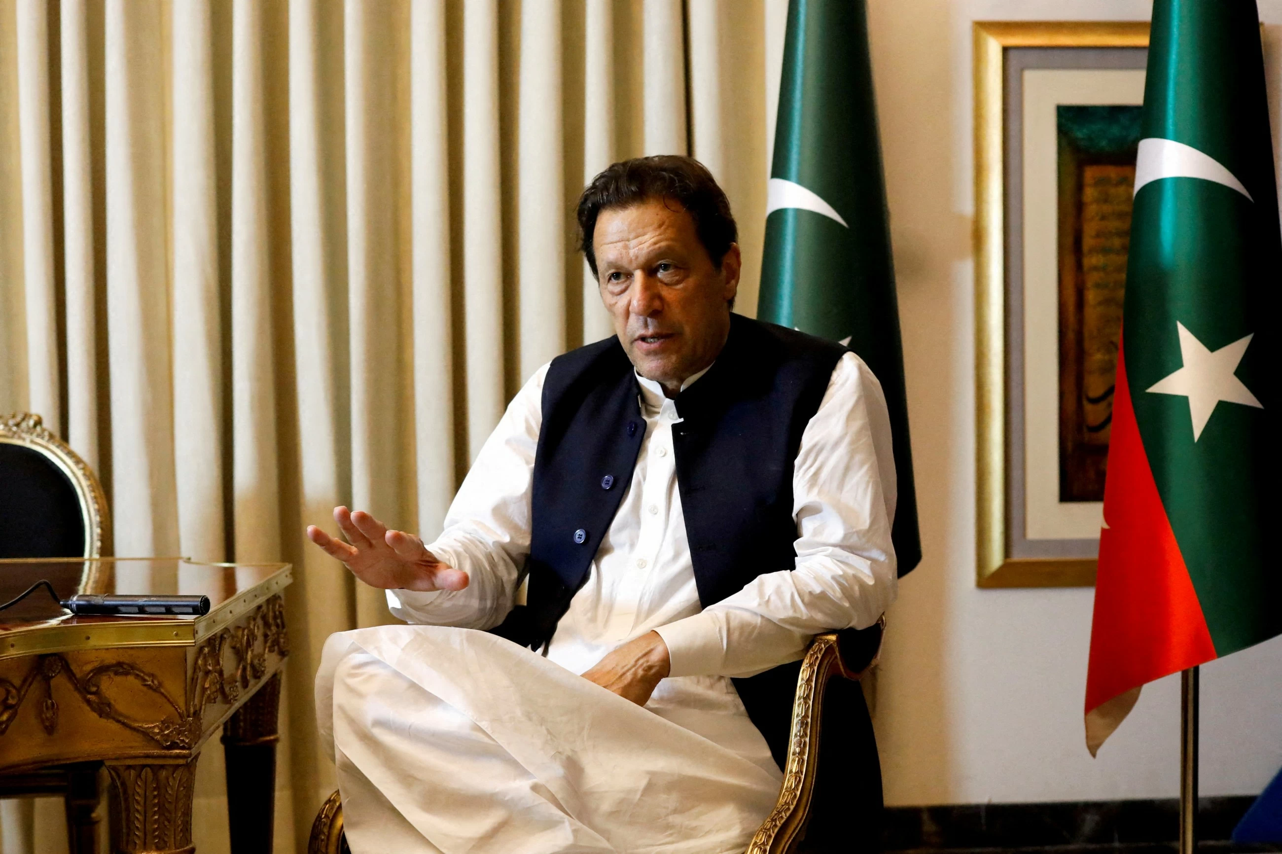 Photo: gulftoday.ae Global Cricket Captains Renew Appeal for Imran Khan's Medical Treatment