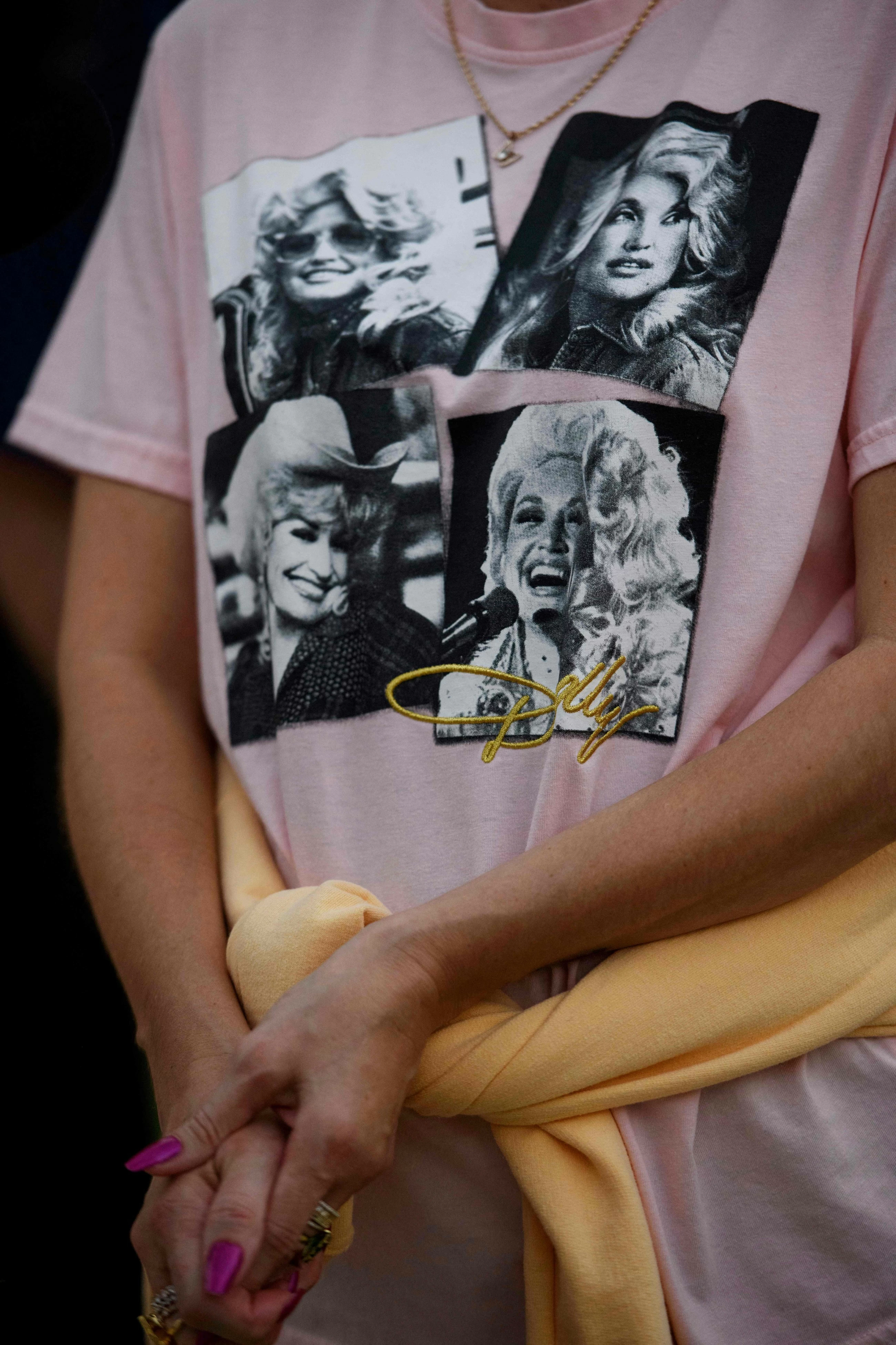'Our patron saint': Tennesseans mourn local hero Dolly Parton