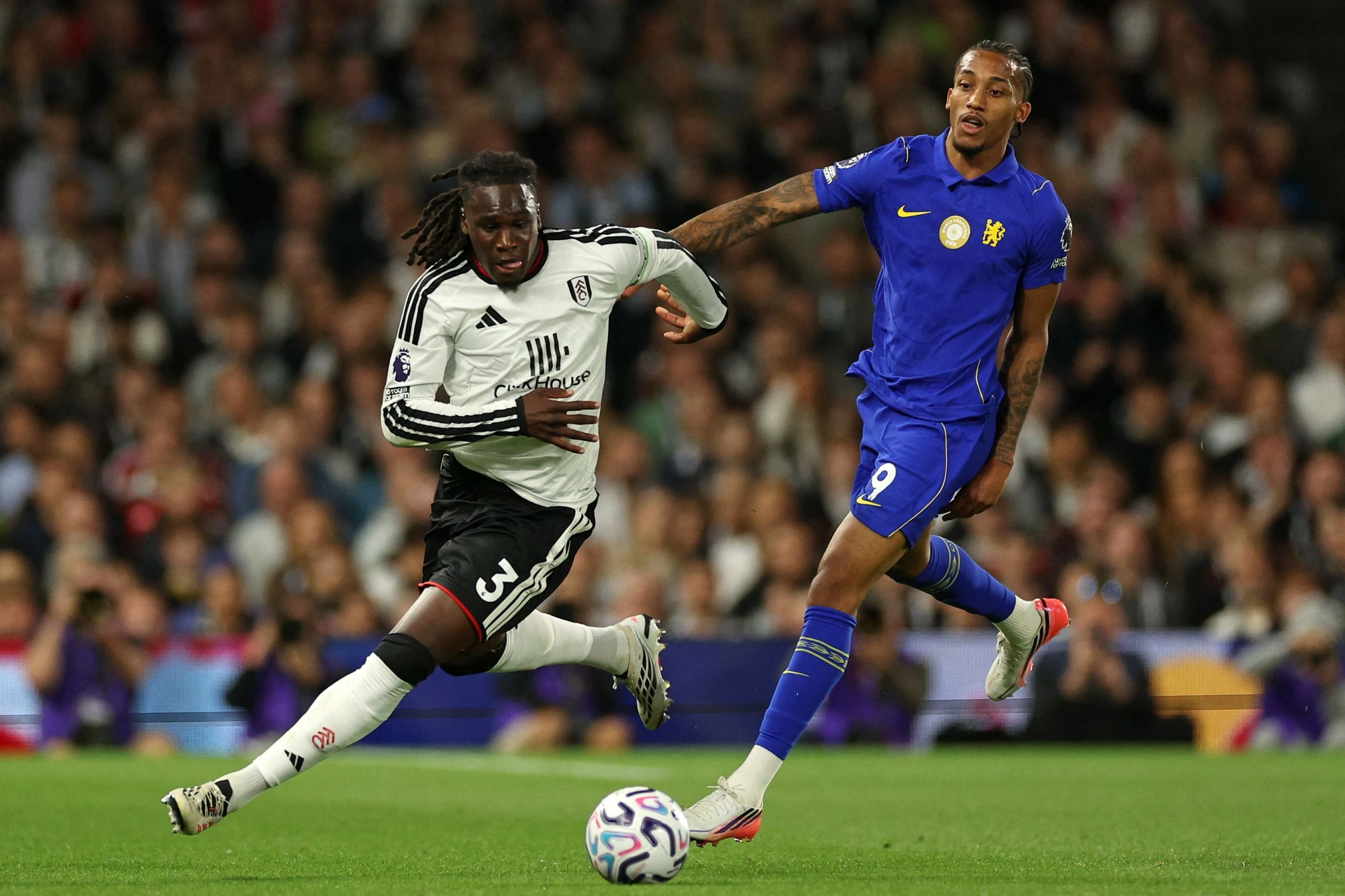 Alonso wins first Chelsea game as Rogers and Pedro strike in win over Fulham