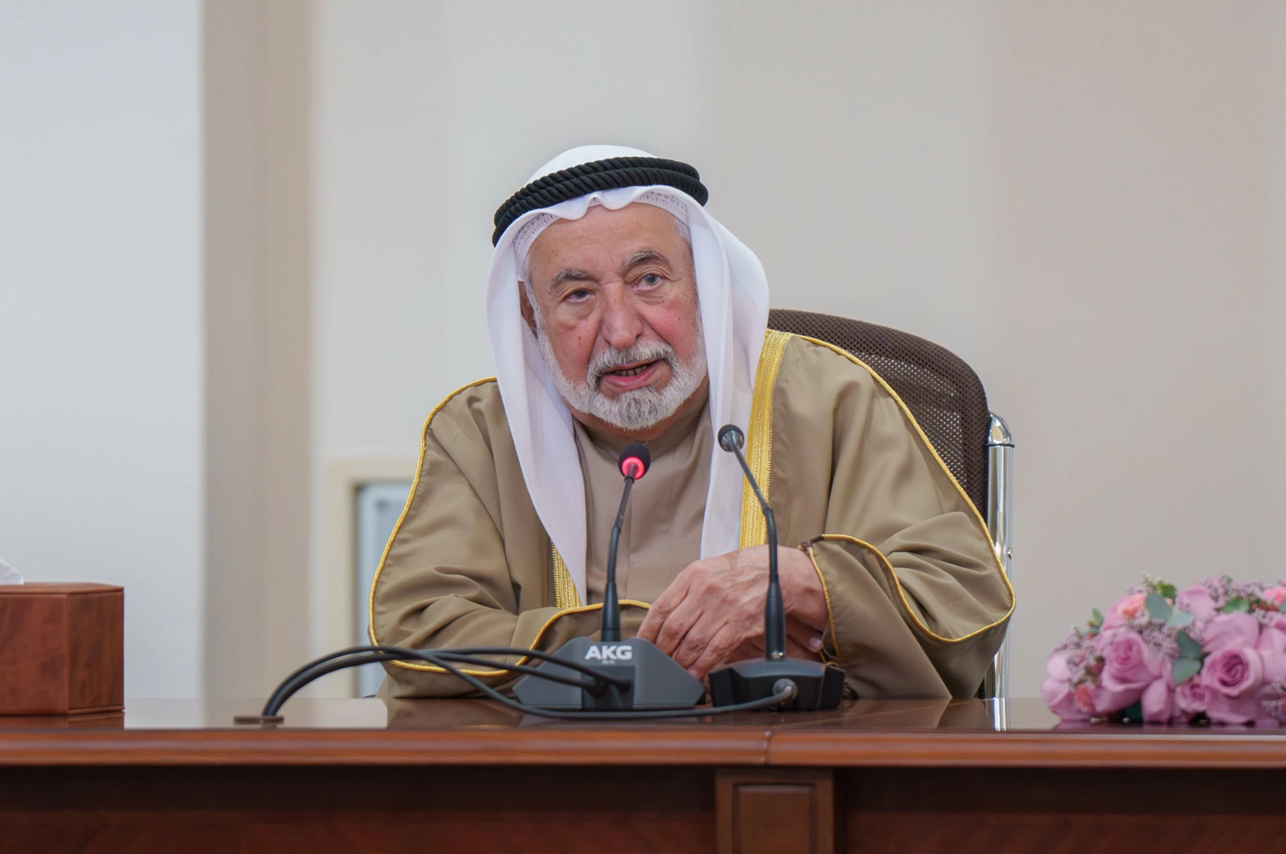 Sharjah Ruler approves new organizational structure for international airport