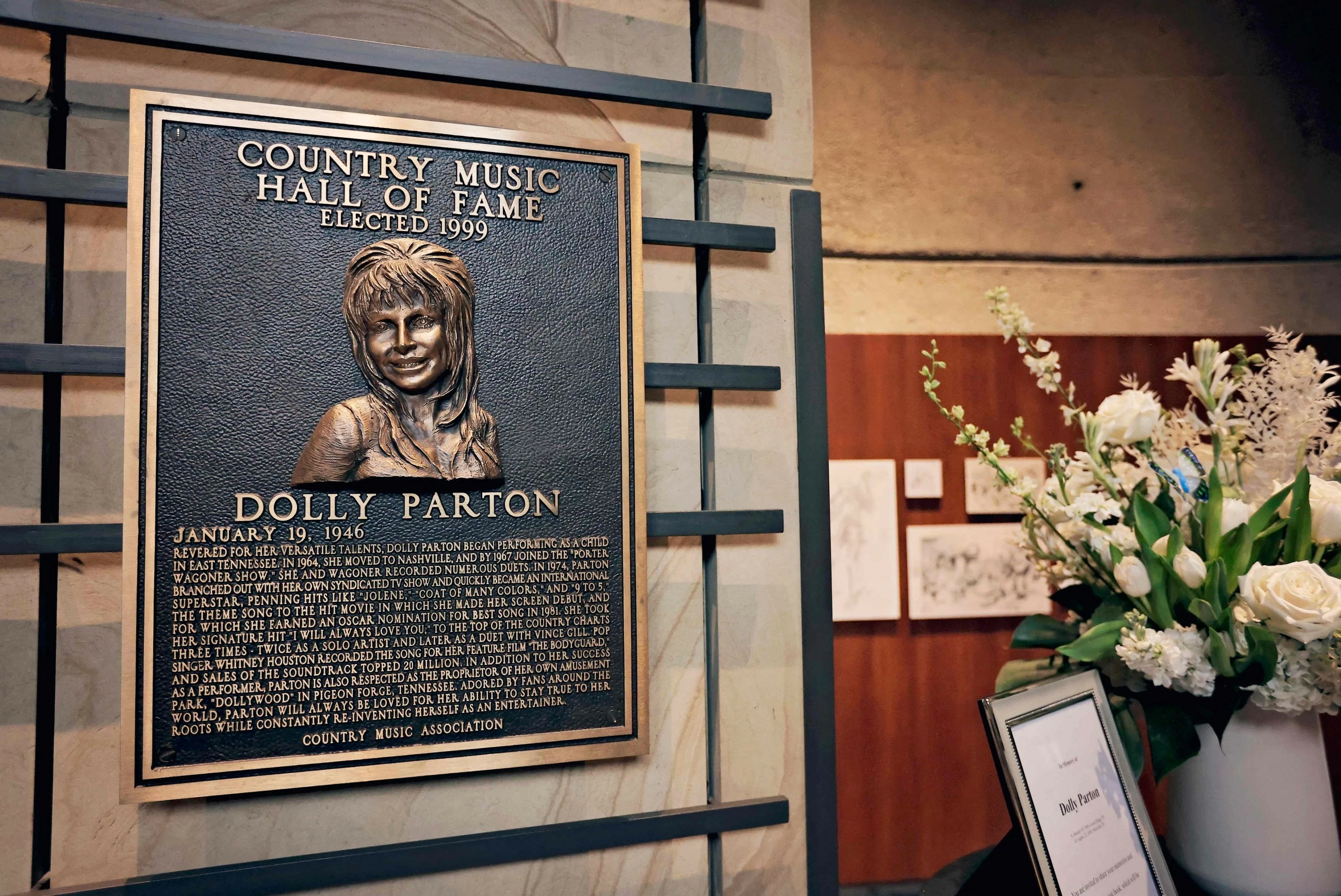 Flags lowered across US for country music legend Dolly Parton