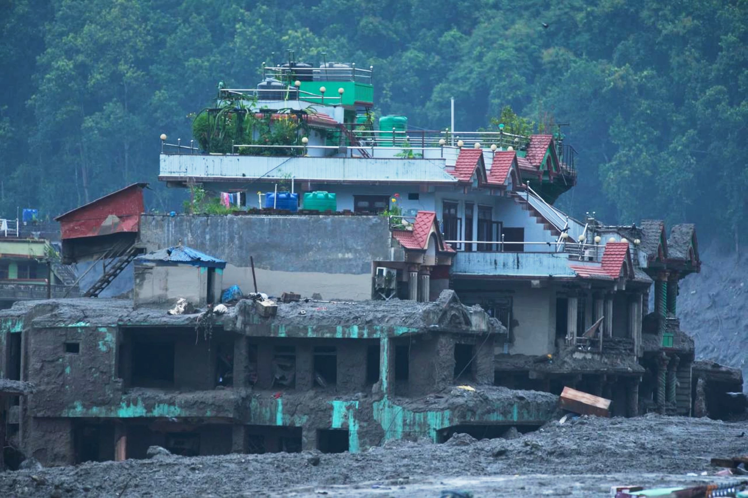 Search for 1,300 missing after deadly Nepal-Tibet floods, death toll rises to 273