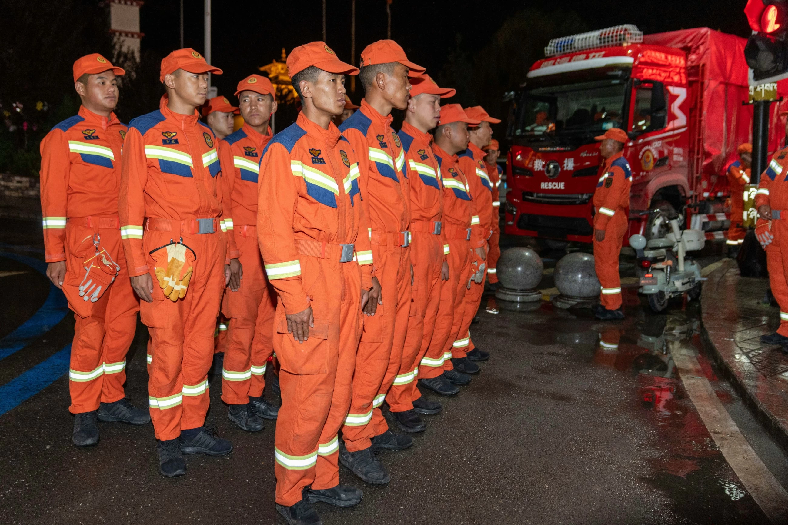 Search for 1,300 missing after deadly Nepal-Tibet floods, death toll rises to 273