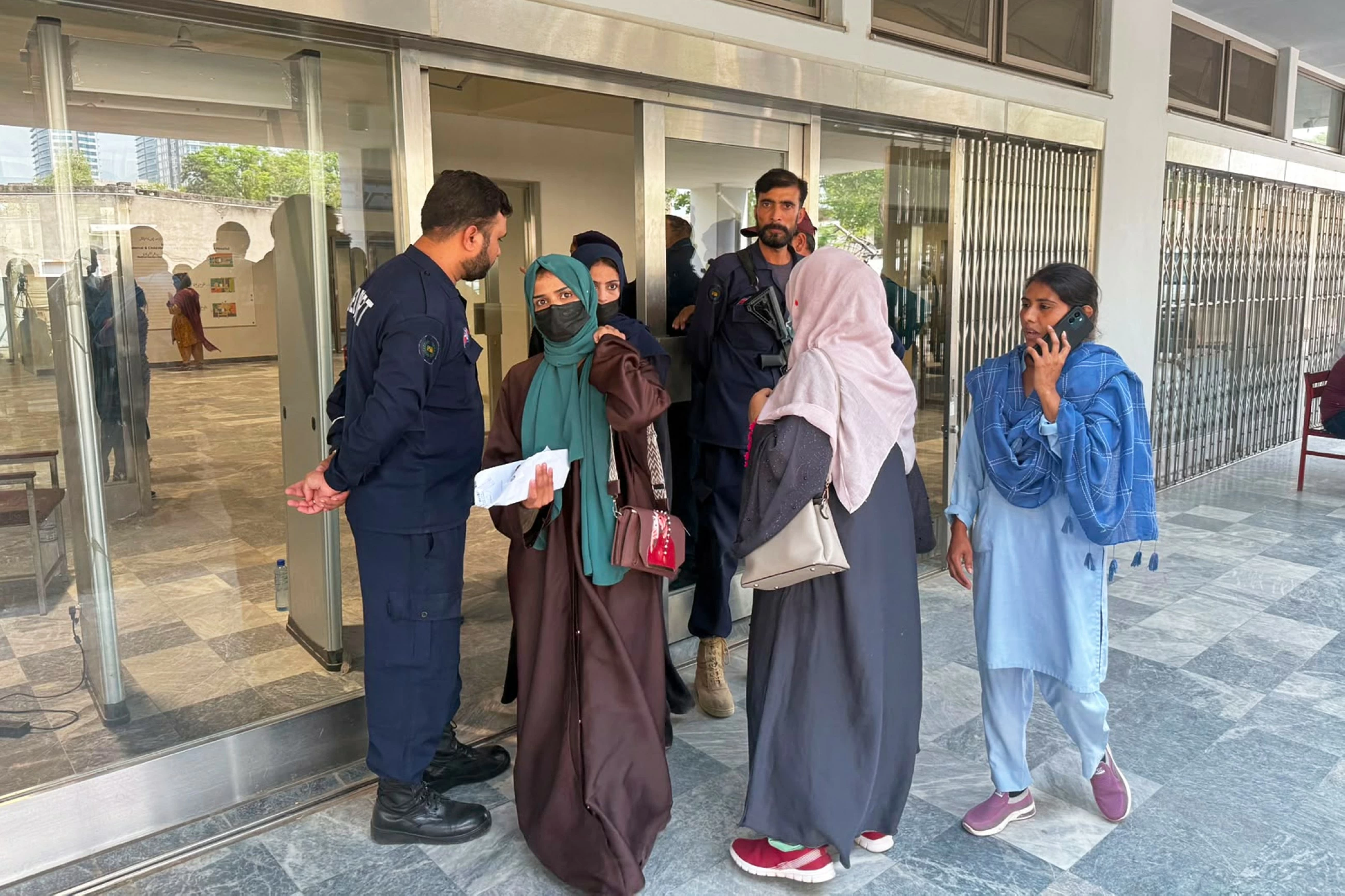 Vigil held in Pakistan for 14 newborns as investigators probe cause of fatal PIMS Hospital fire