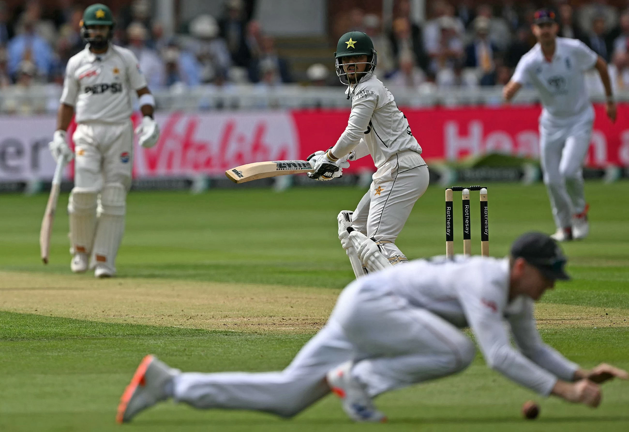 England leave Pakistan 16-2 by lunch after being bowled out for 290 at Lord's Test