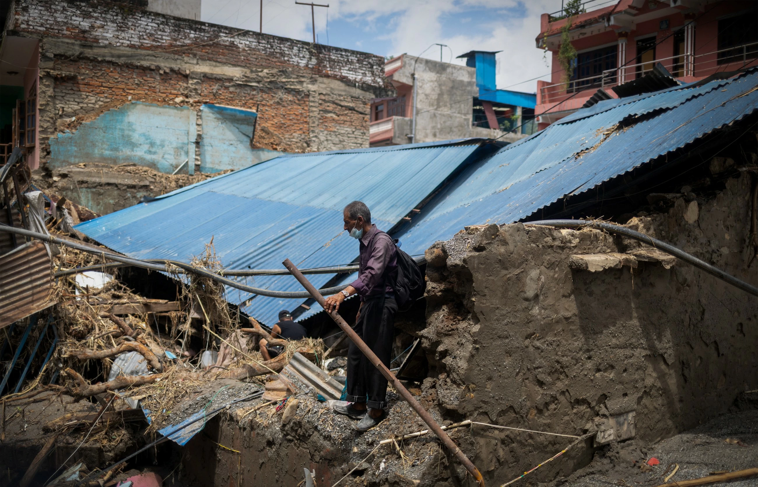 Nepal-Tibet death toll rises to 750 from Himalayan flood, 3,000 missing
