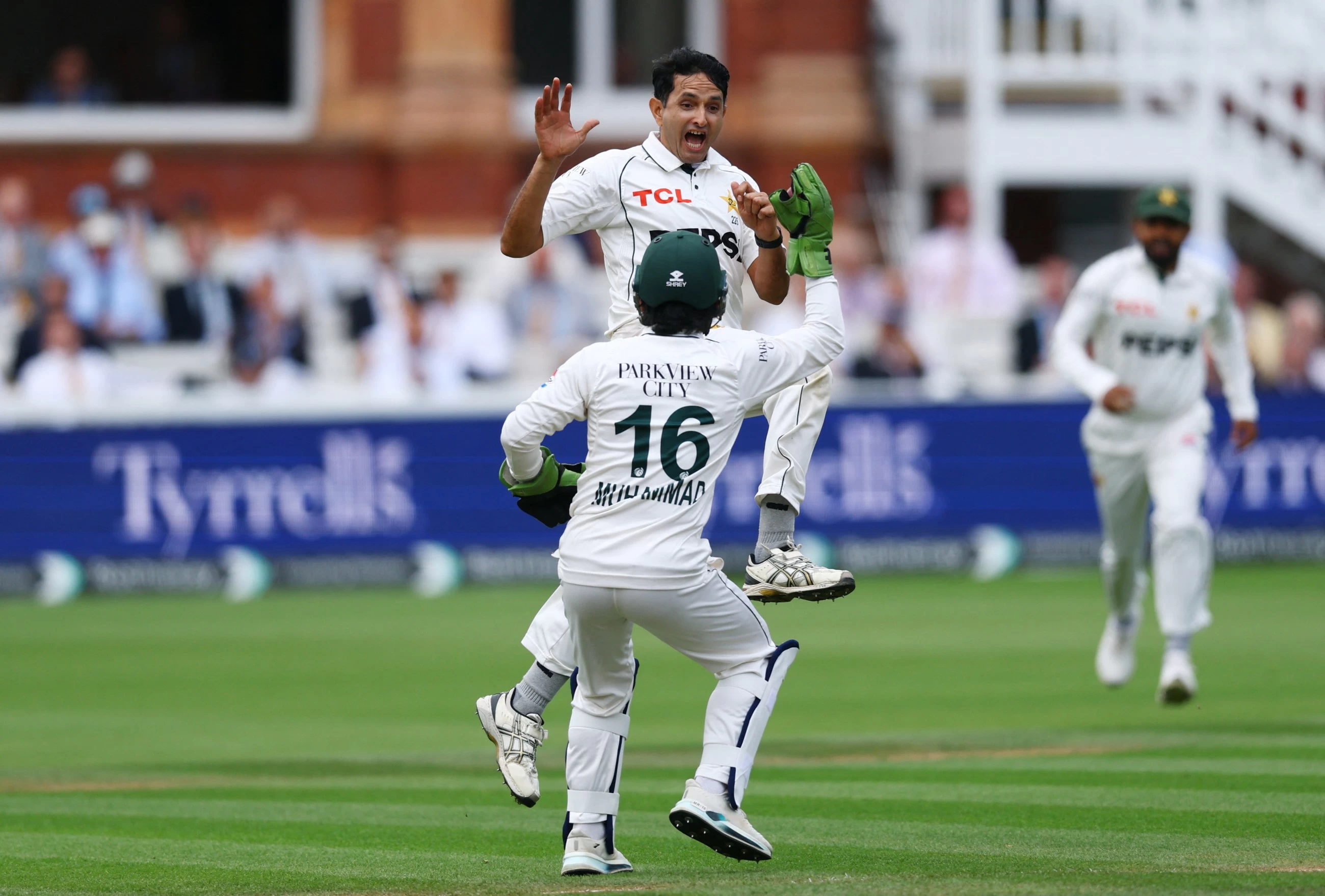 Five-wicket Abbas has Lord's landmark as Pakistan set 389 to win second Test against England