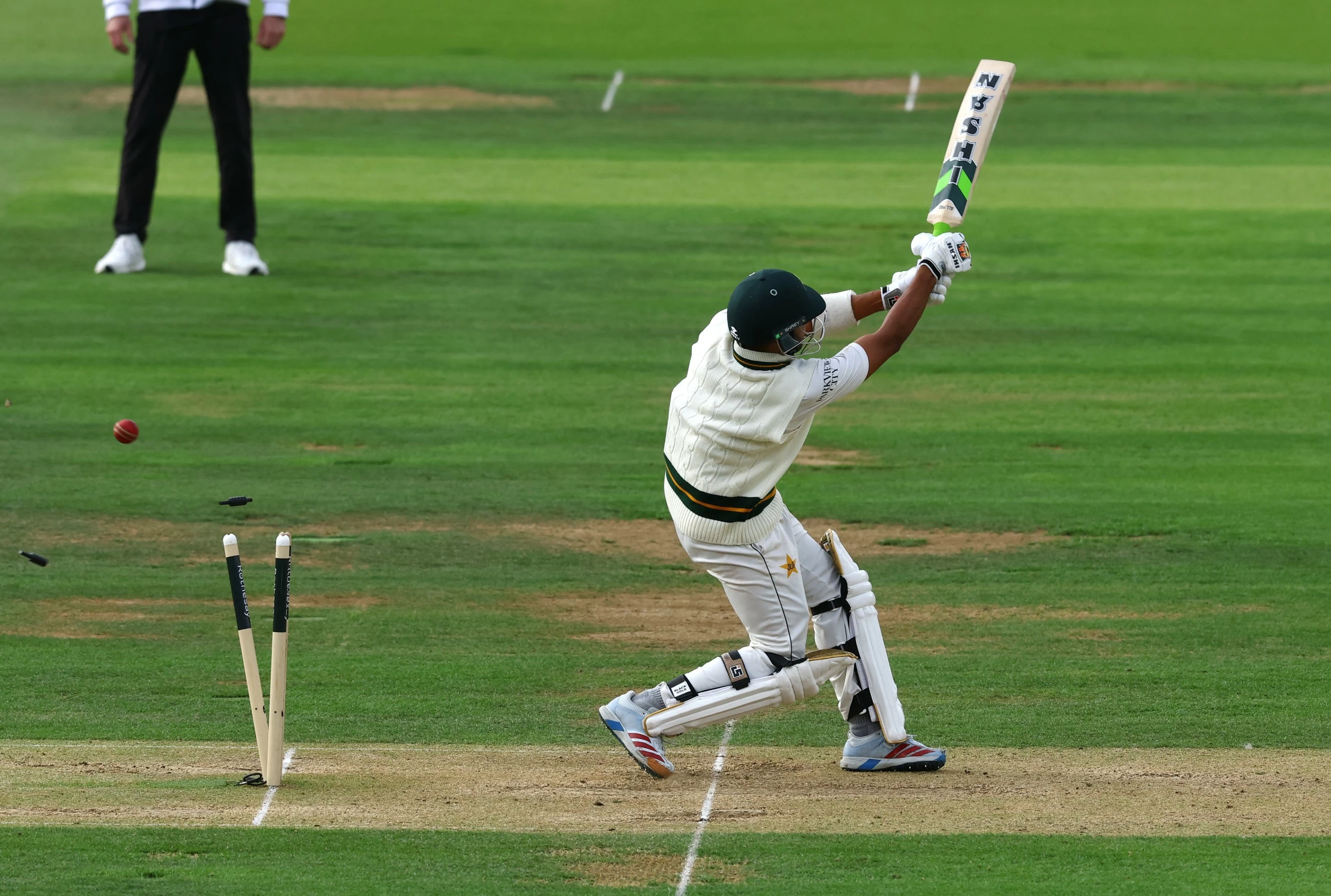 Pakistan sack coach and send seven players home after England defeat