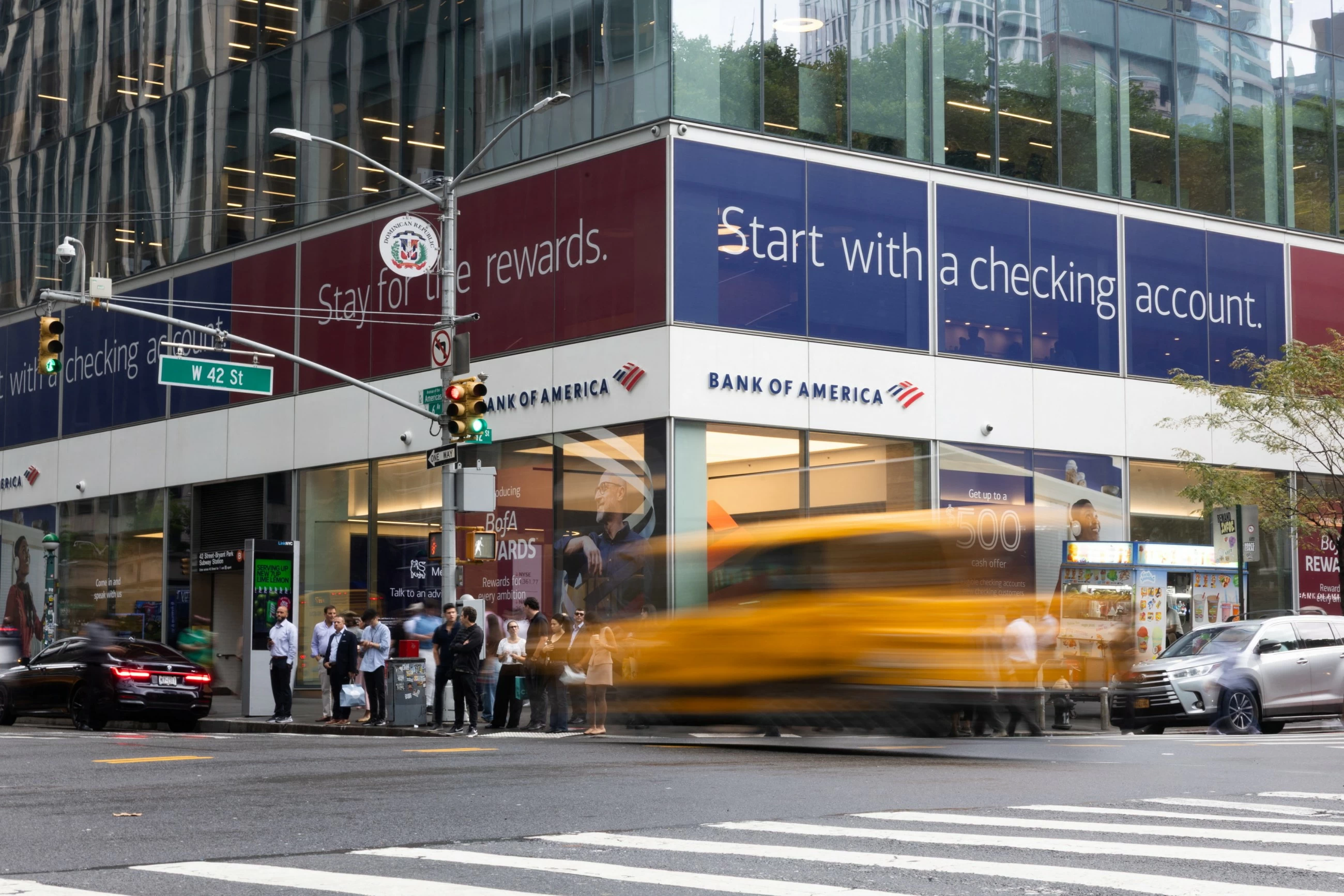Bank of America VP killed in Times Square stabbing in broad daylight