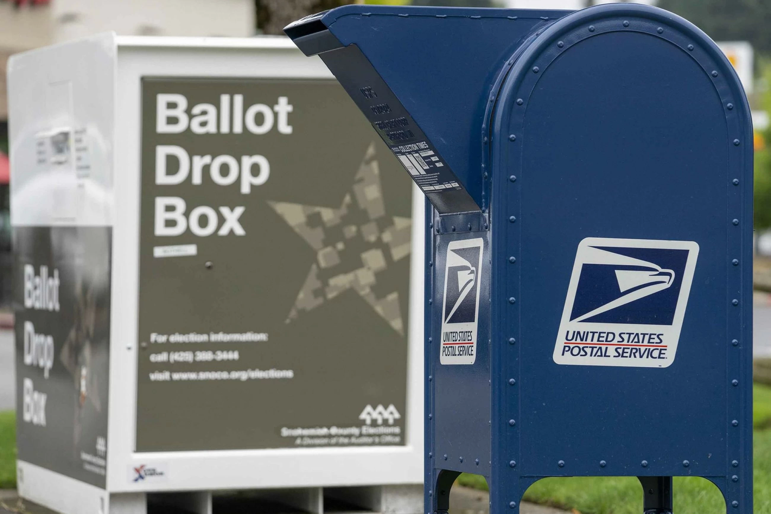US midterm mail-in voting begins in North Carolina