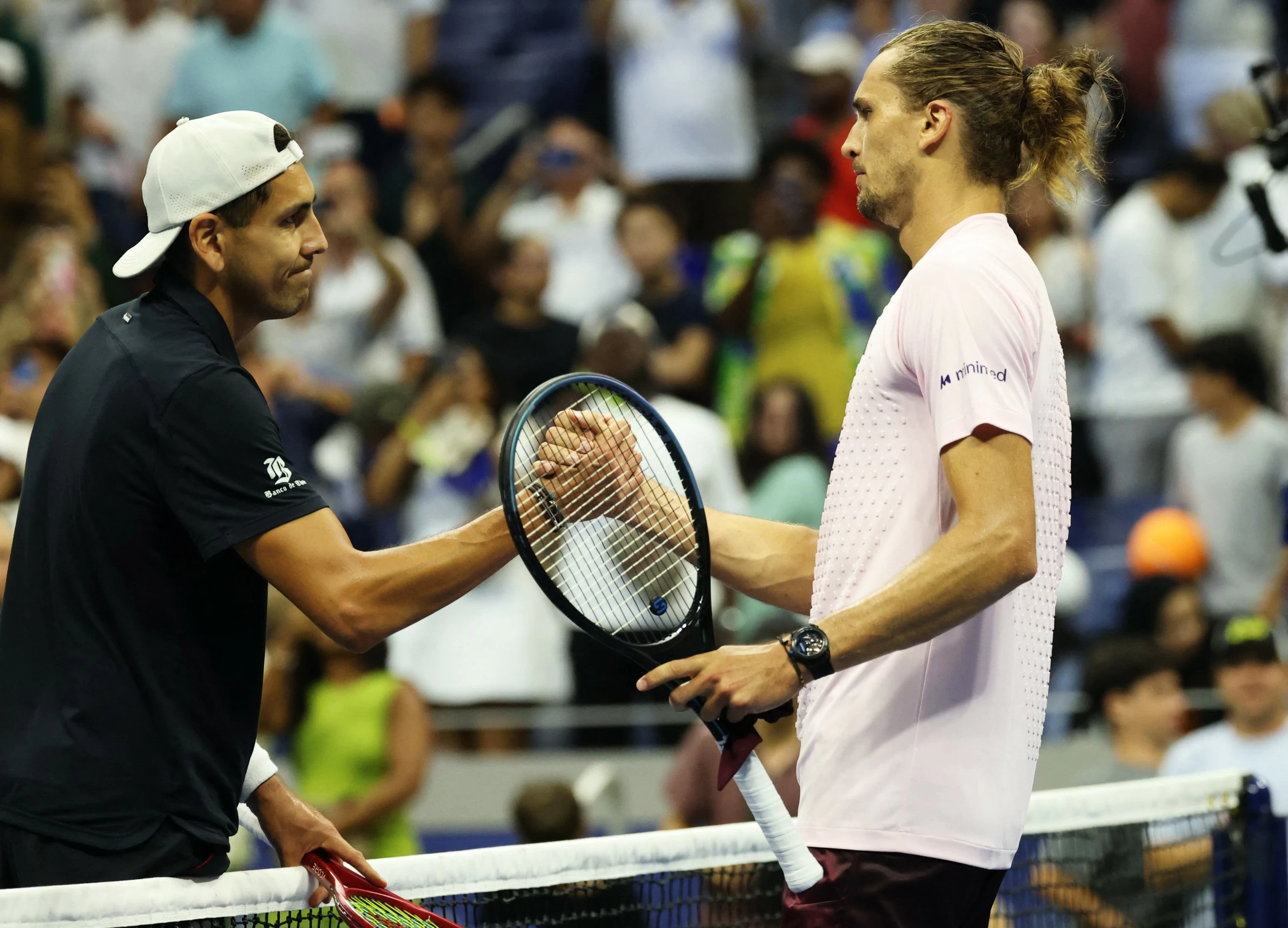 Zverev reaches US Open fourth round with win over Tabilo