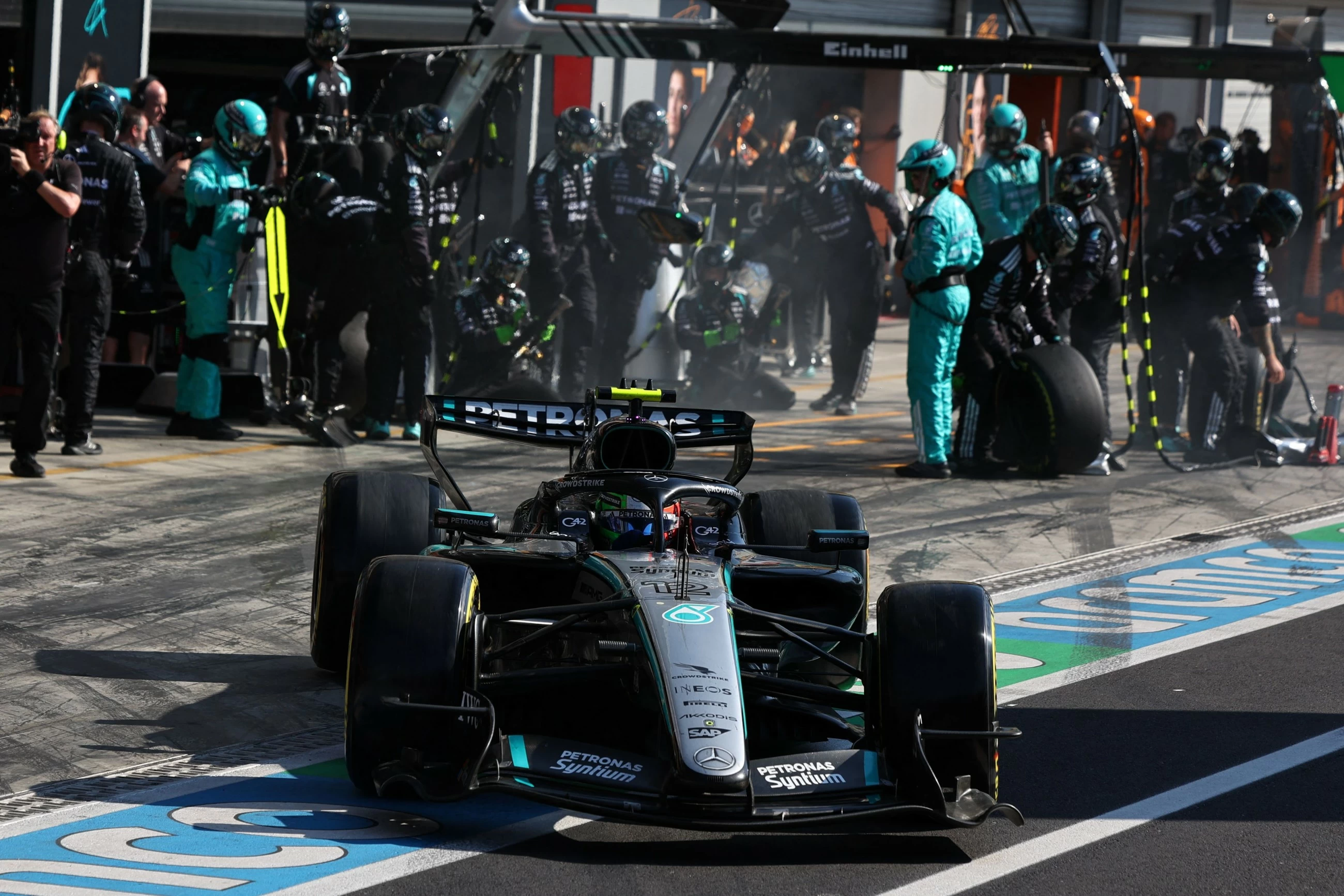 Kimi Antonelli makes statement with win at Italian Grand Prix