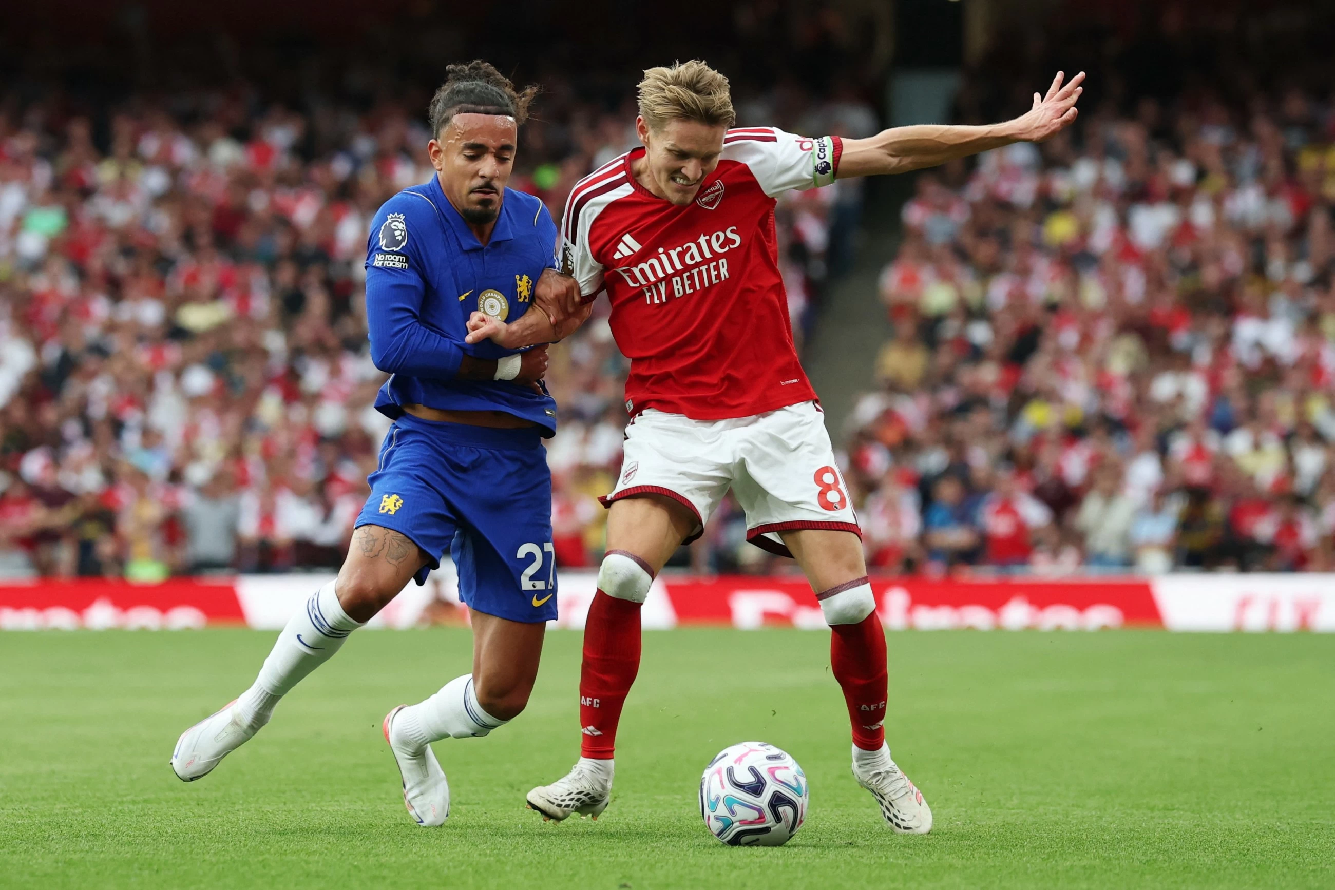 Arsenal end Chelsea’s flying start, Everton hold United