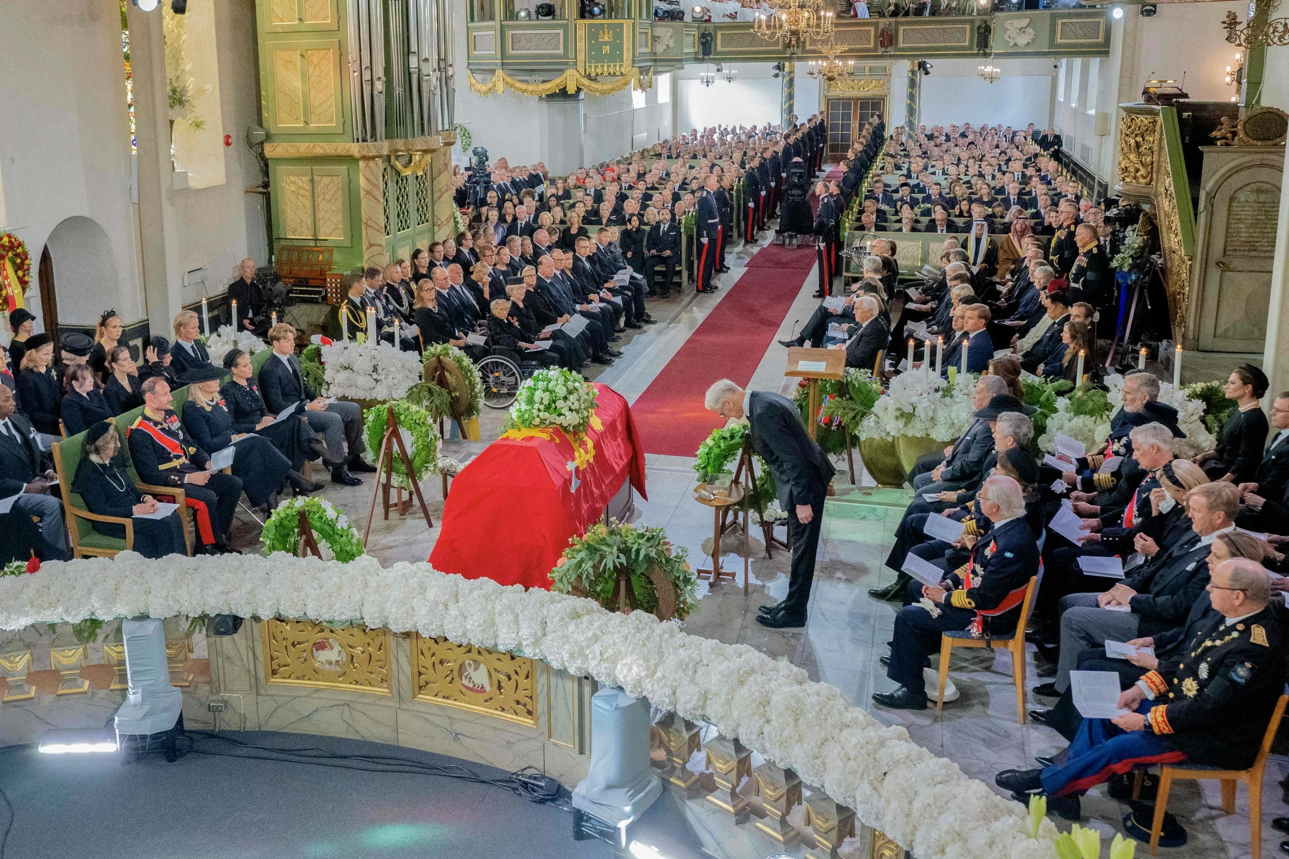 Norway bids farewell to King Harald V, 'grandfather' of the nation