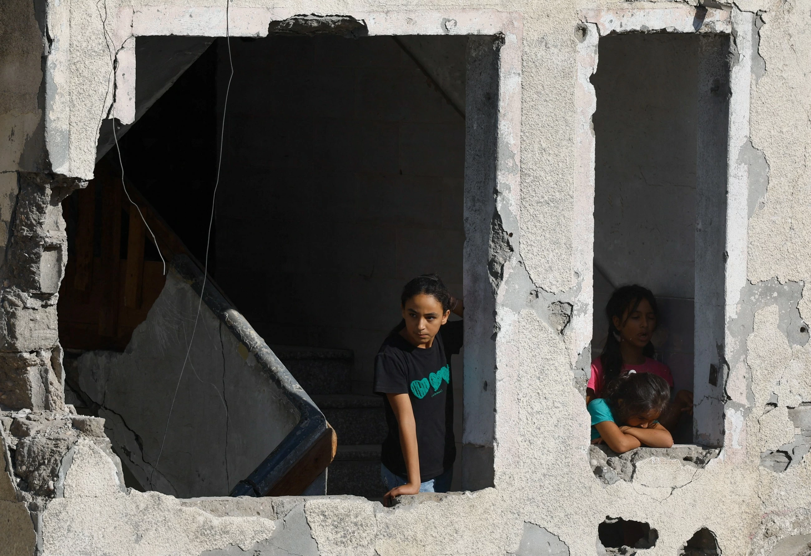 12 dead, over 100 missing in Gaza apartment block collapse